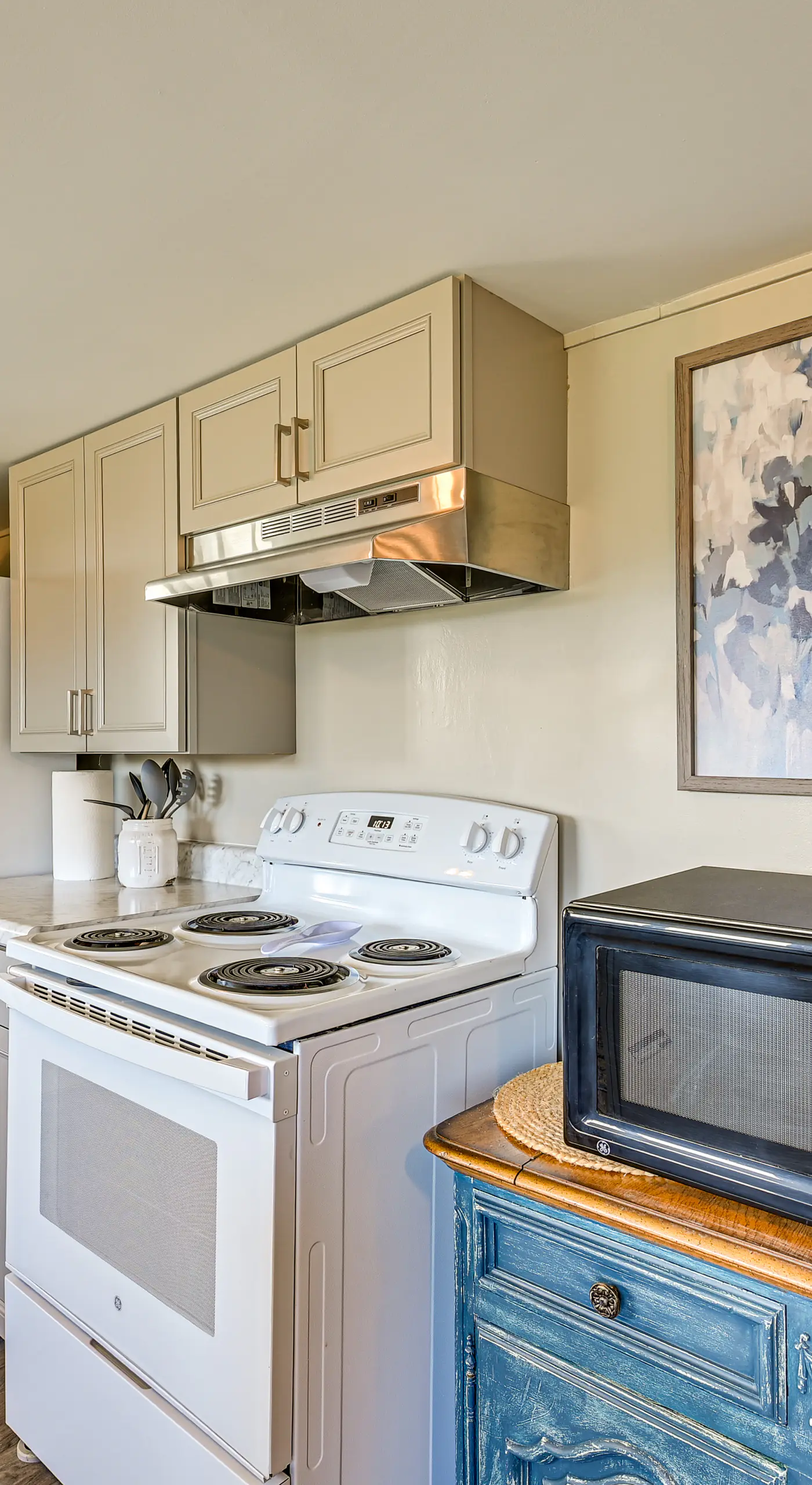 Rock Climb, Hike, Relax! Quiet Beattyville Retreat