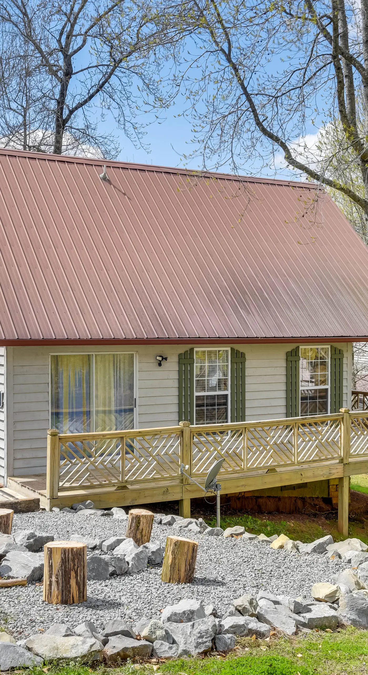 Nautical Retreat at Kudzu Cove Cabins Resort