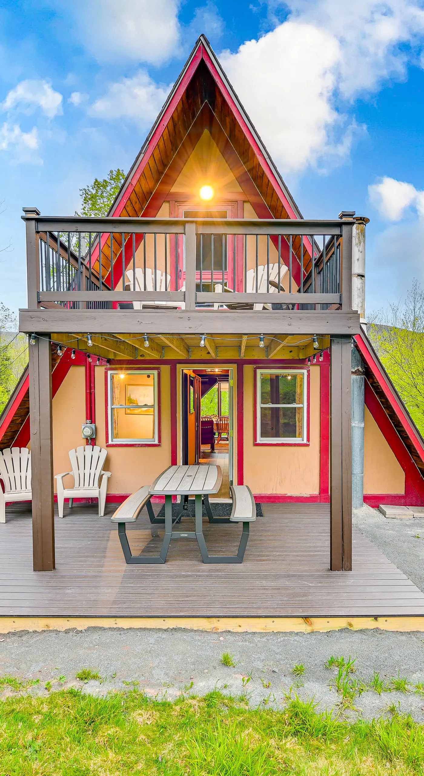 Walk to Ski Lift! Charming Hunter A-Frame