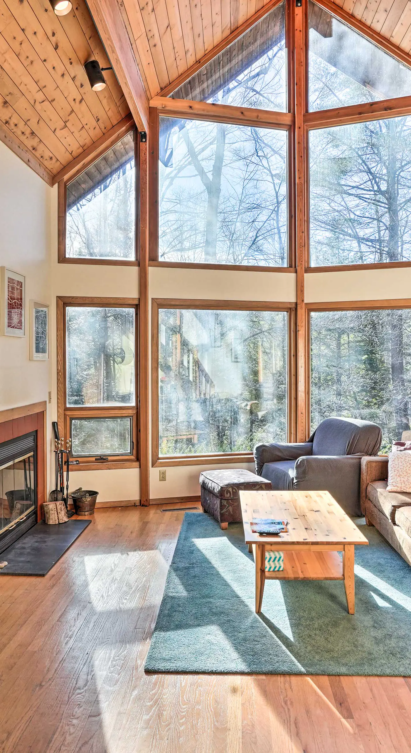 Berkshires Cabin 2 Mi to Appalachian Trail!