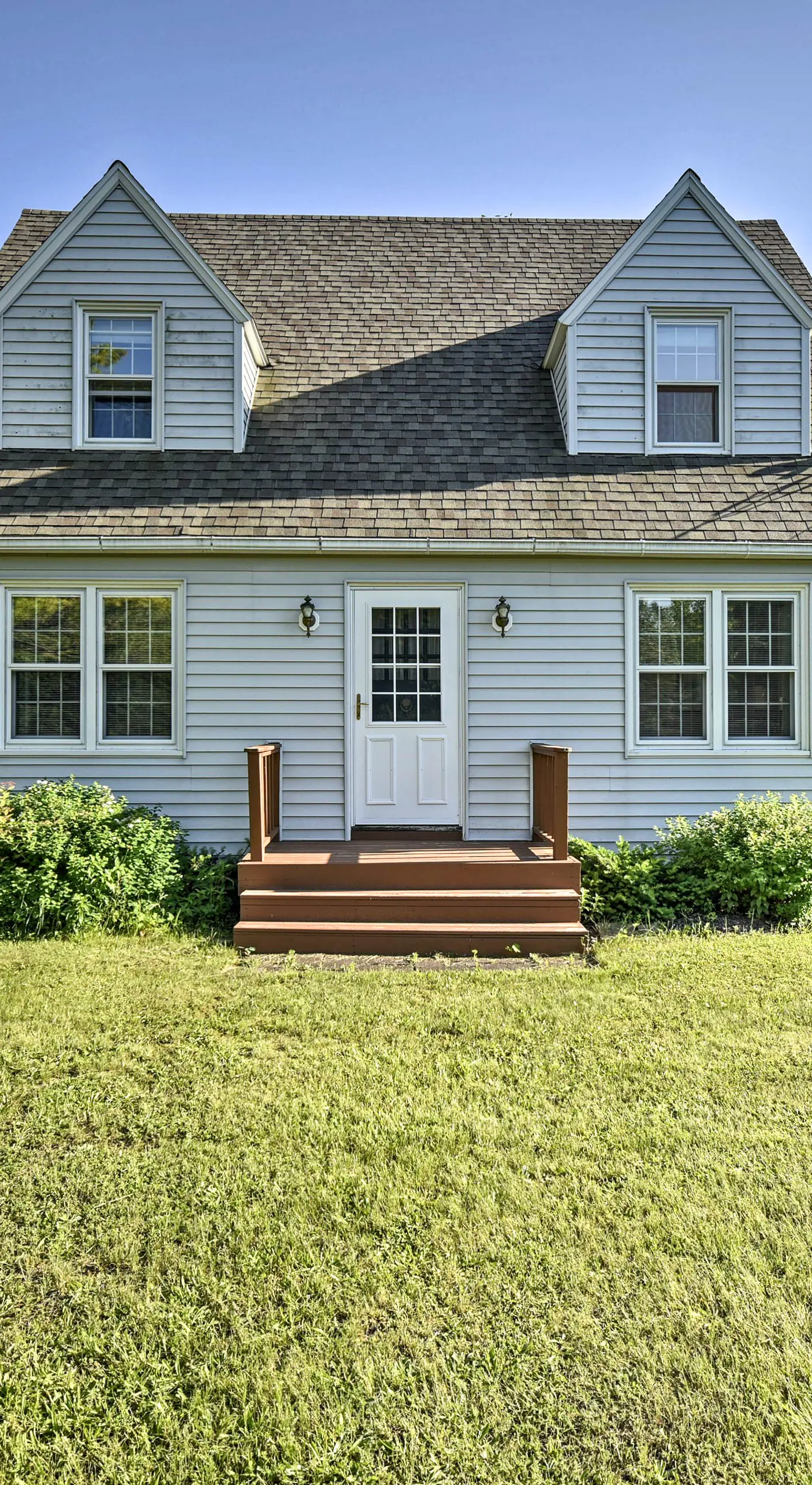 Family-Friendly Fish Creek 'Cape House' w/ Deck!