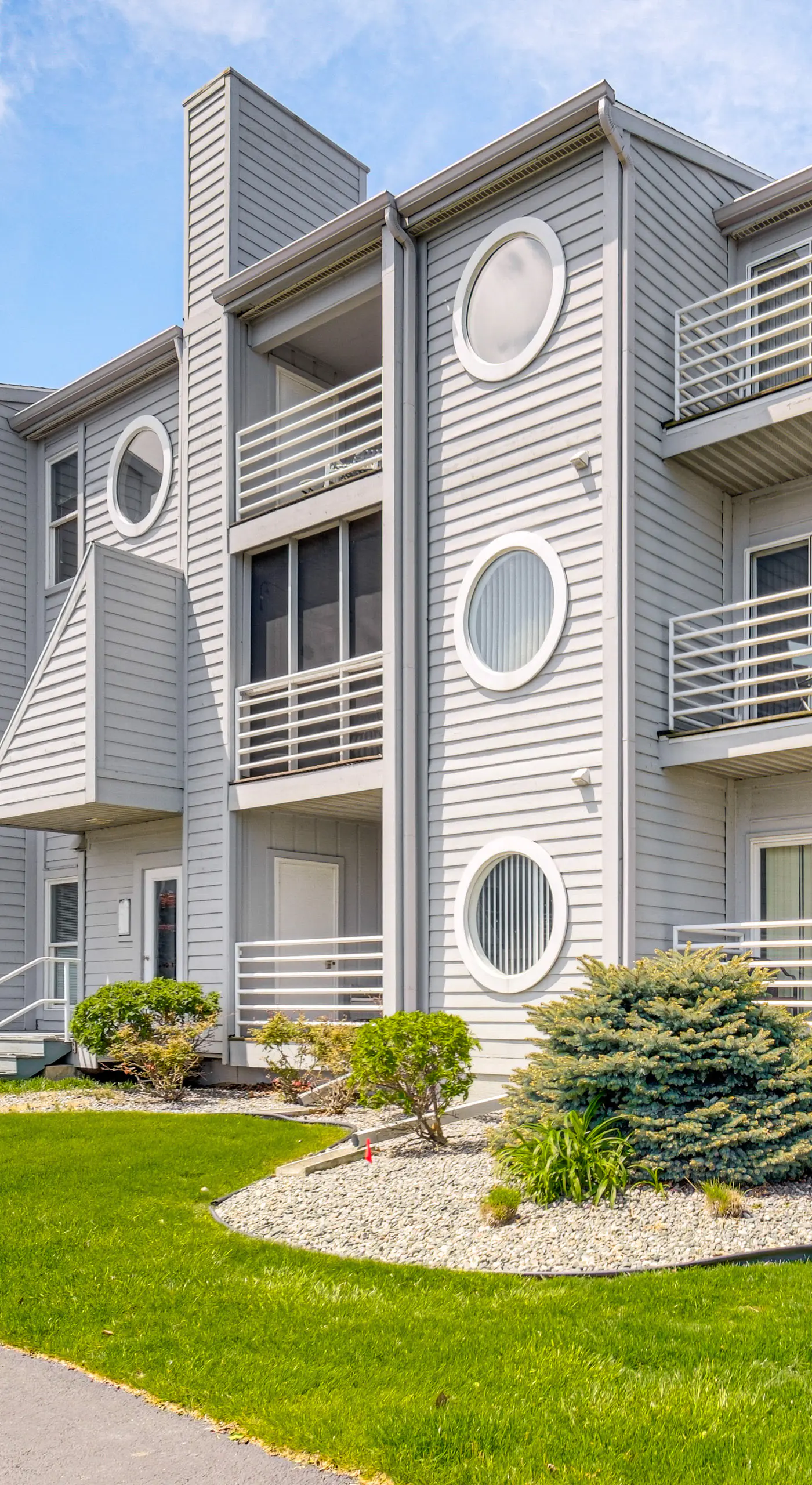 1 Mi to Ferry: Port Clinton Condo w/ Beach View!