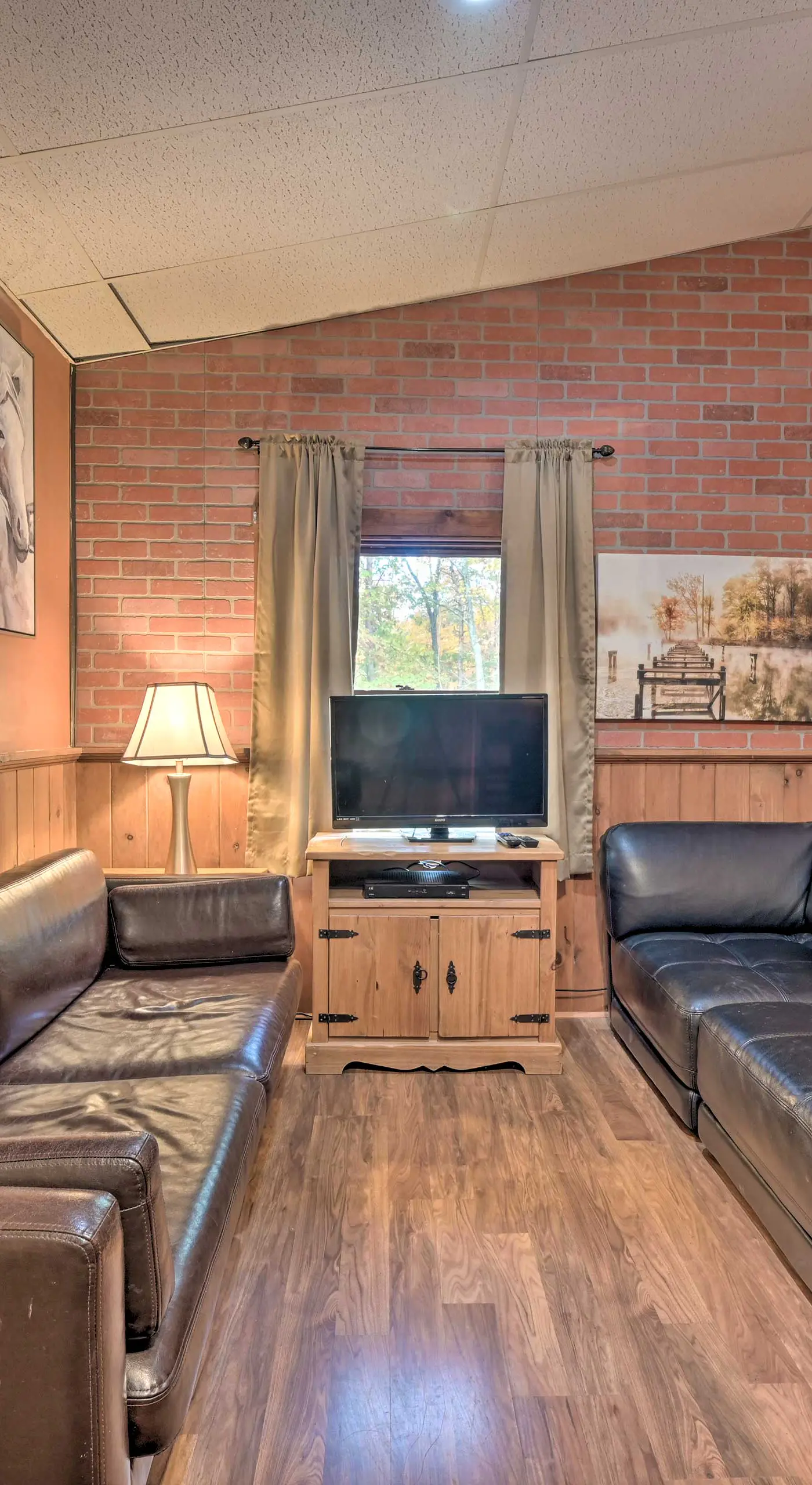 1 Mi to Raystown Lake: ‘Bill Pickett’ Ranch Apt