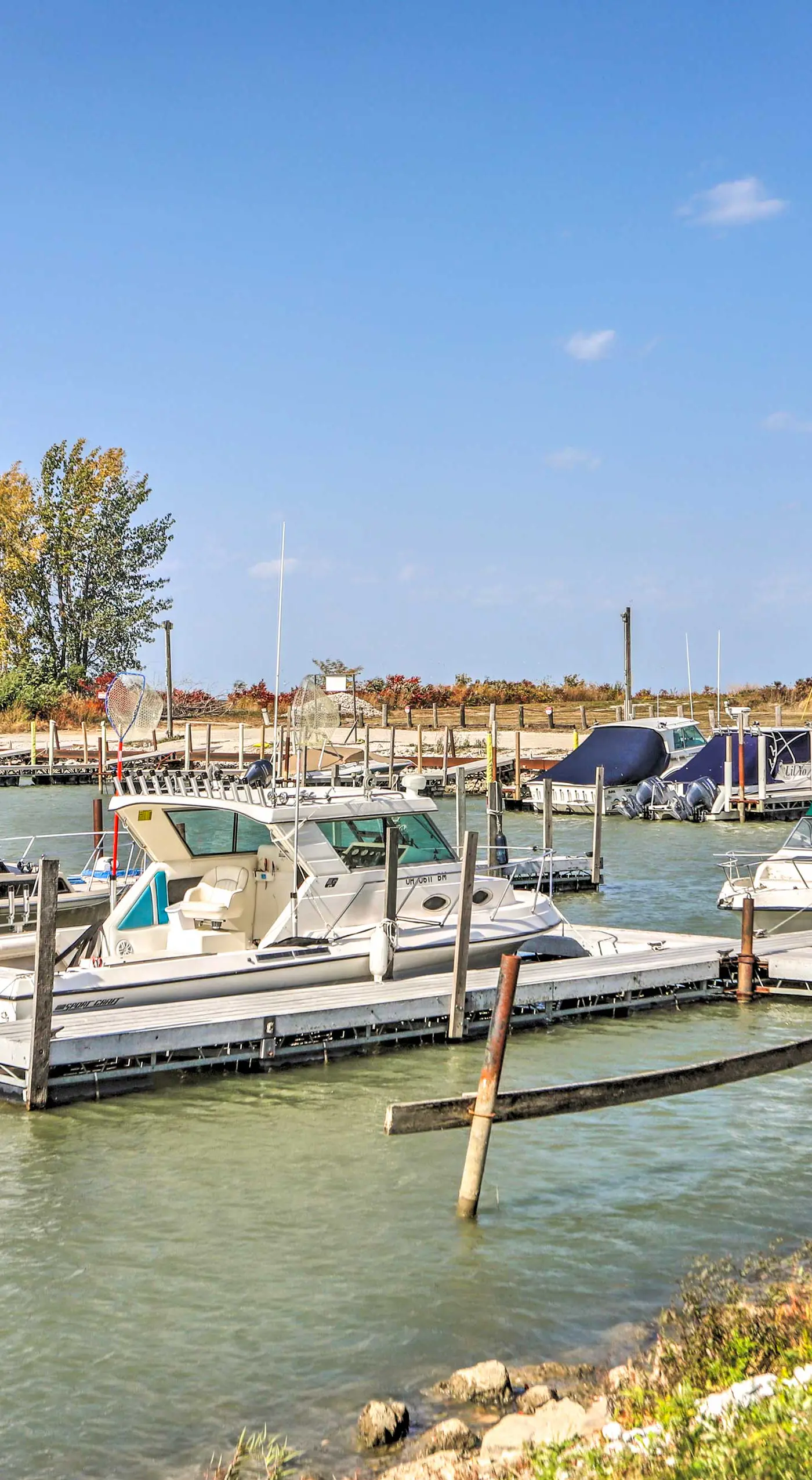 Quaint Couple's Escape: Pool, Near Lake Erie!