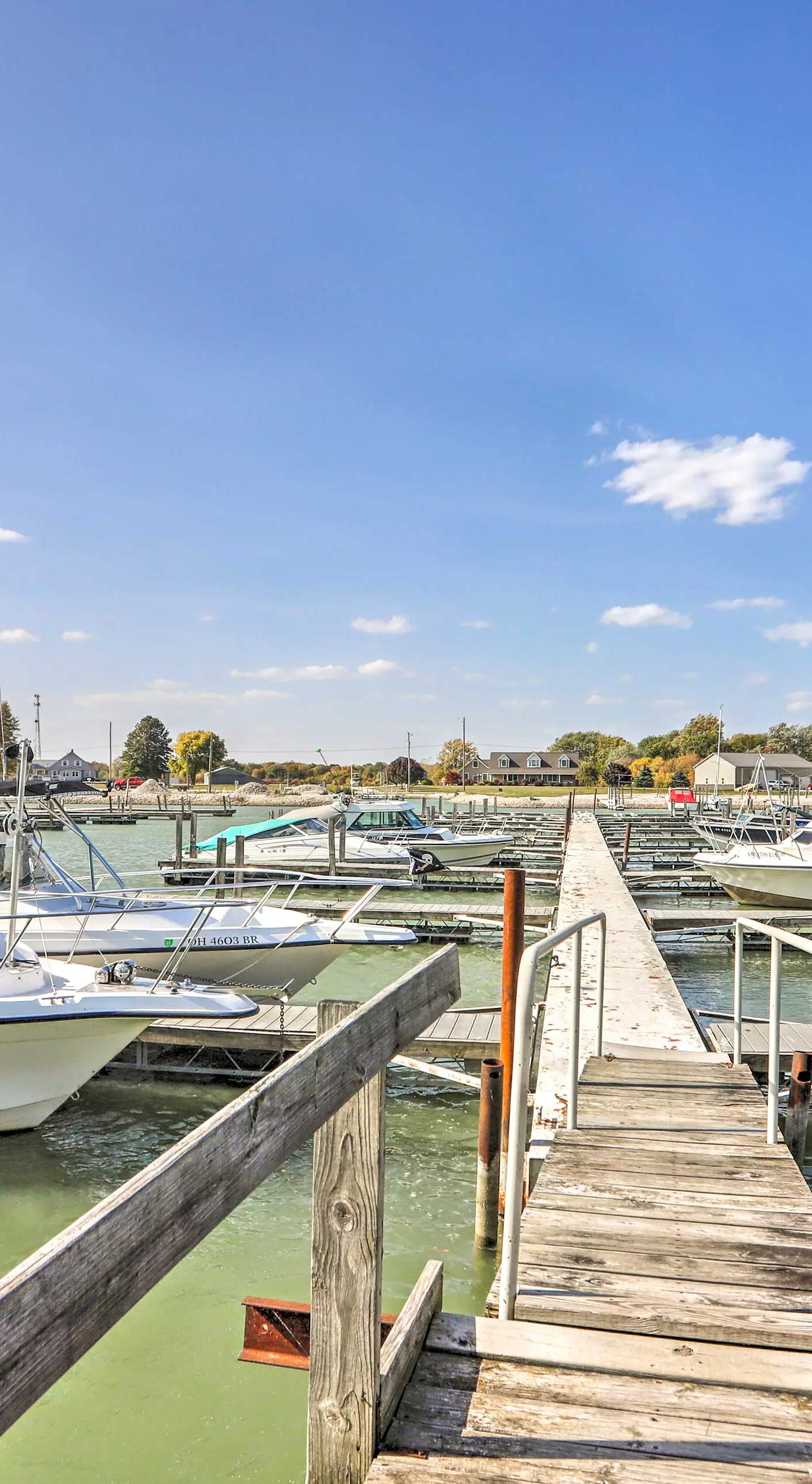 Quaint Couple's Escape: Pool, Near Lake Erie!