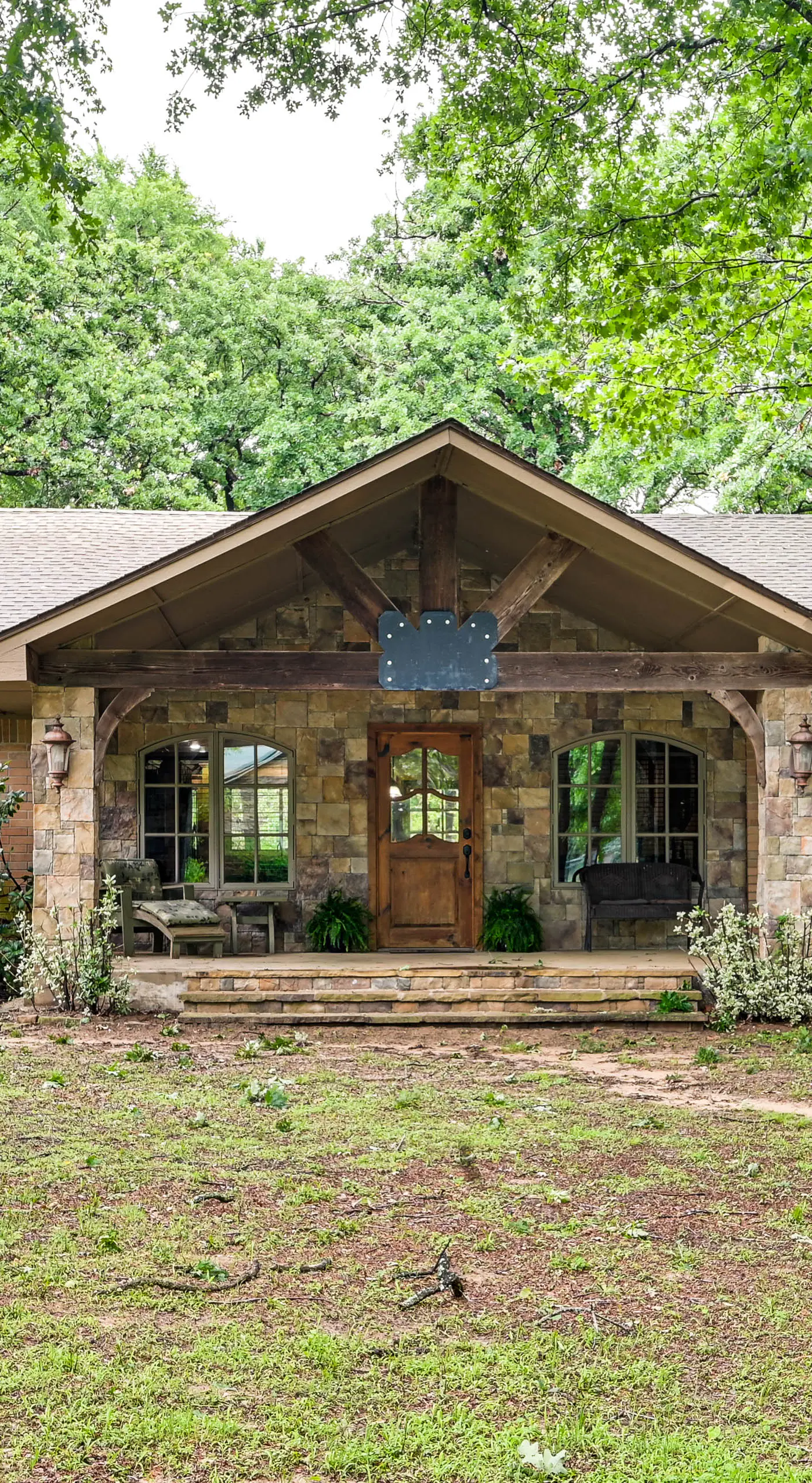 Walk to Lake Texoma: Family Home w/ Fire Pit!