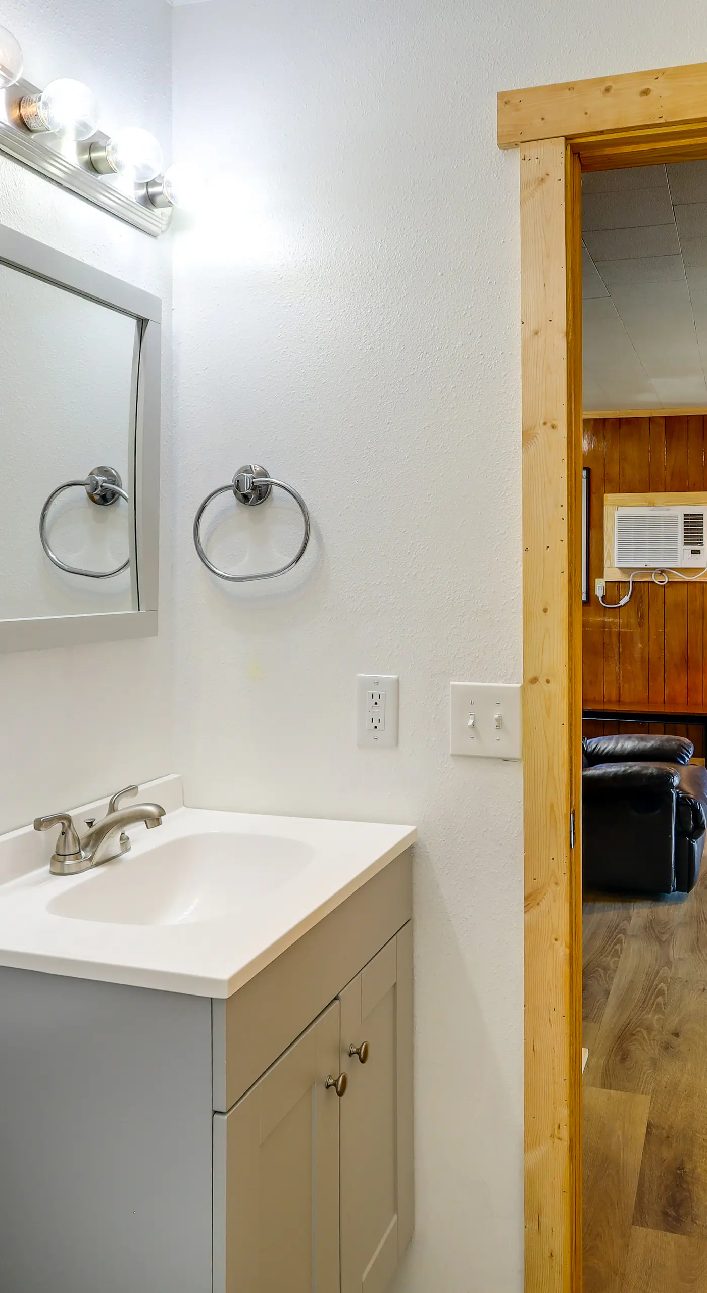 Pet-Friendly Cabin with Designated Boat Slip!