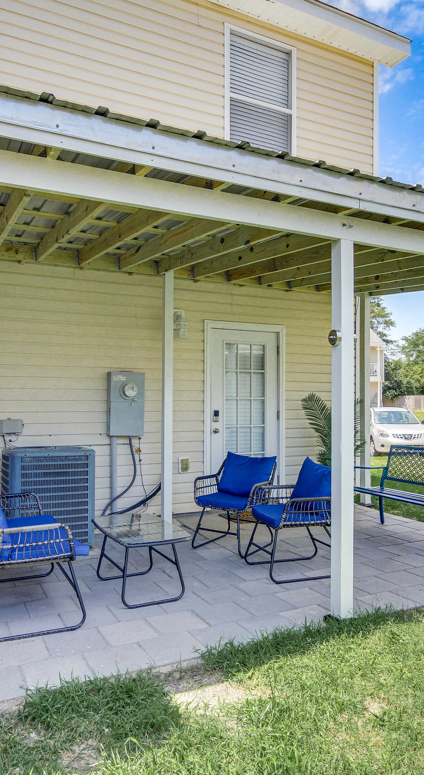 Walk to Beach: Gulfport Retreat w/ Patio