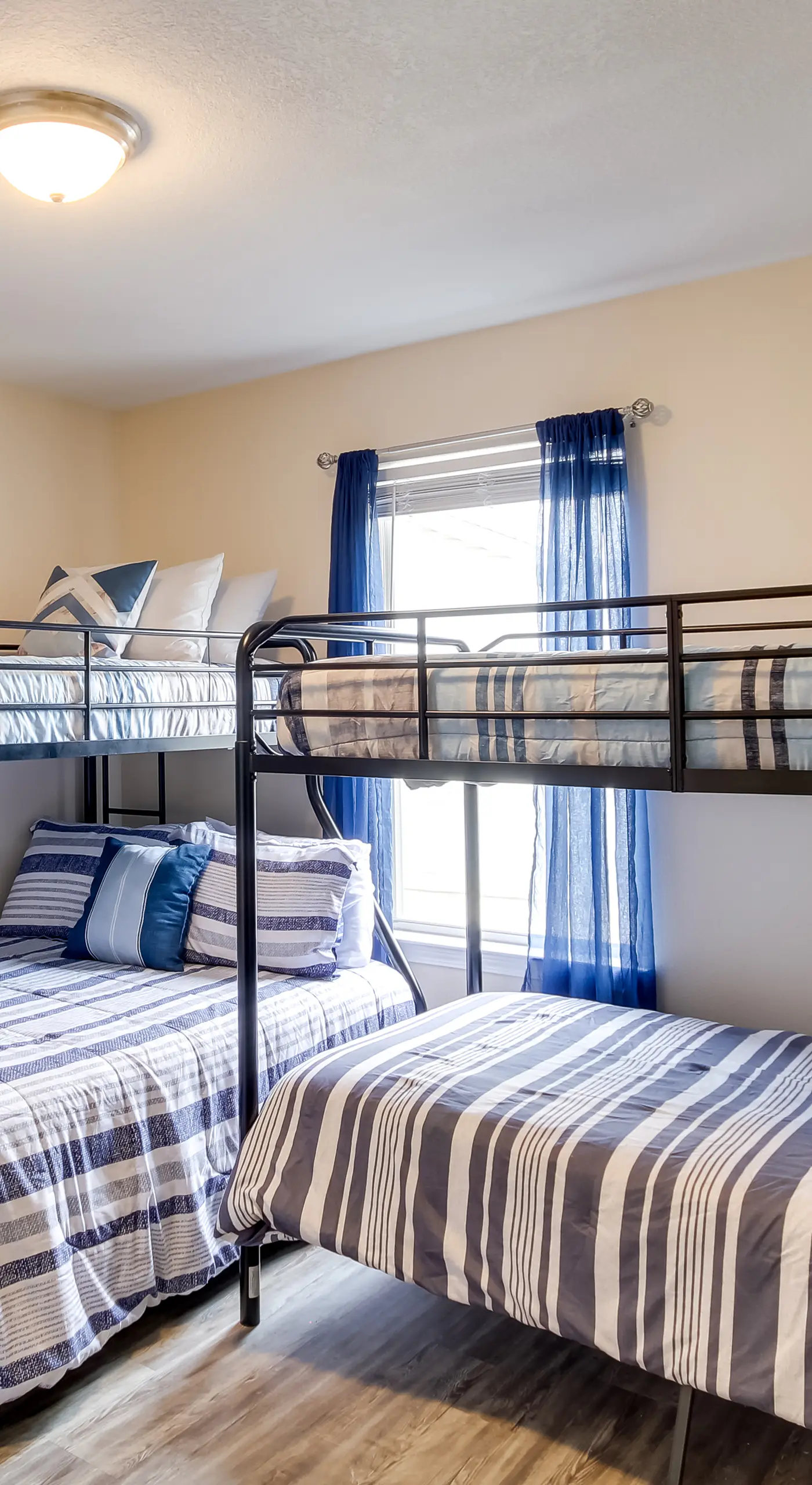 Walk to Beach: Gulfport Retreat w/ Patio