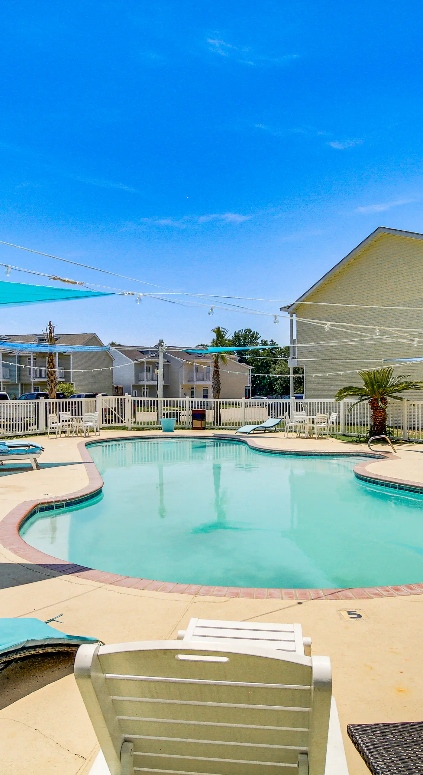 Walk to Beach: Gulfport Retreat w/ Patio