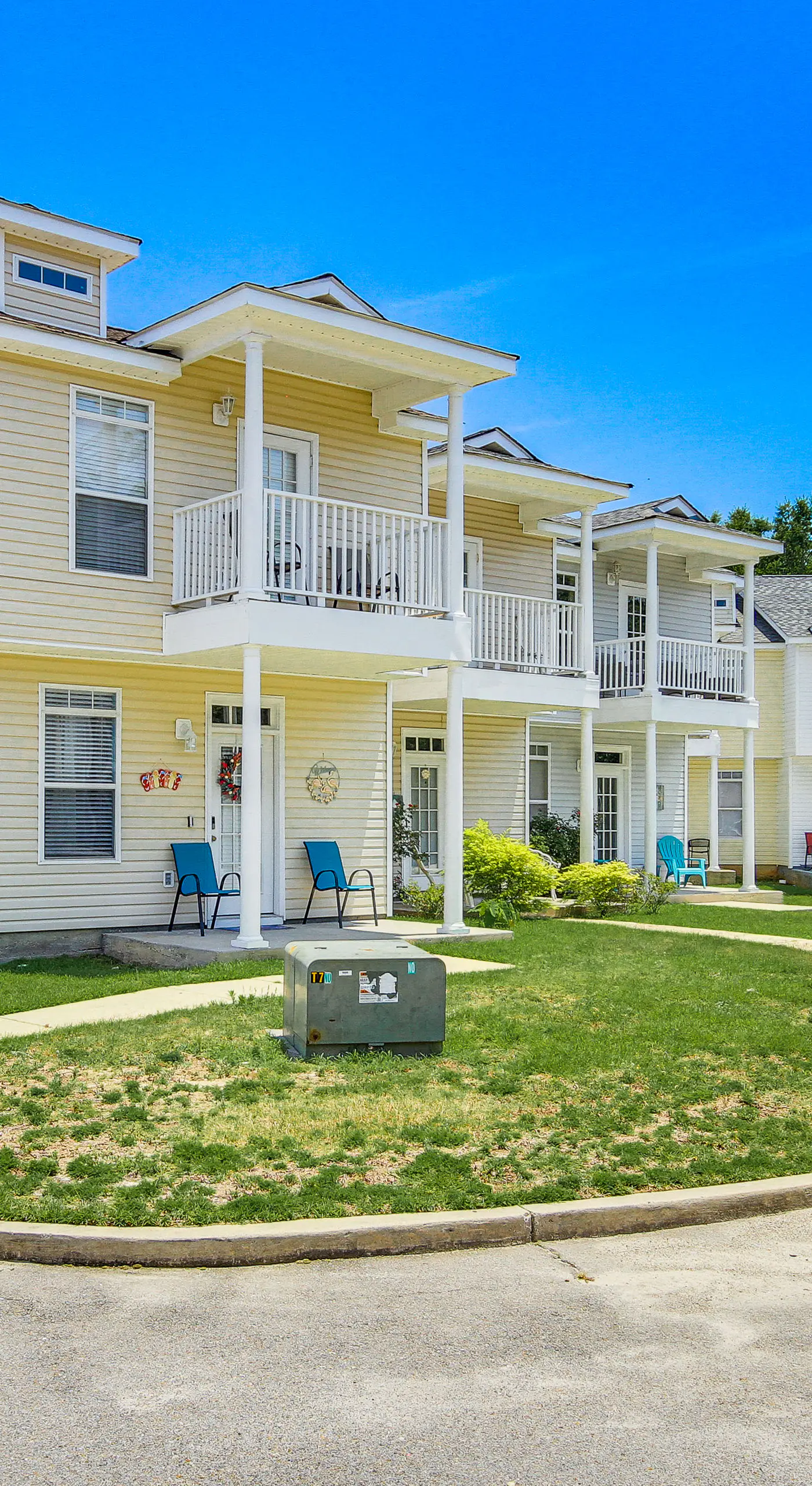 Walk to Beach: Gulfport Retreat w/ Patio