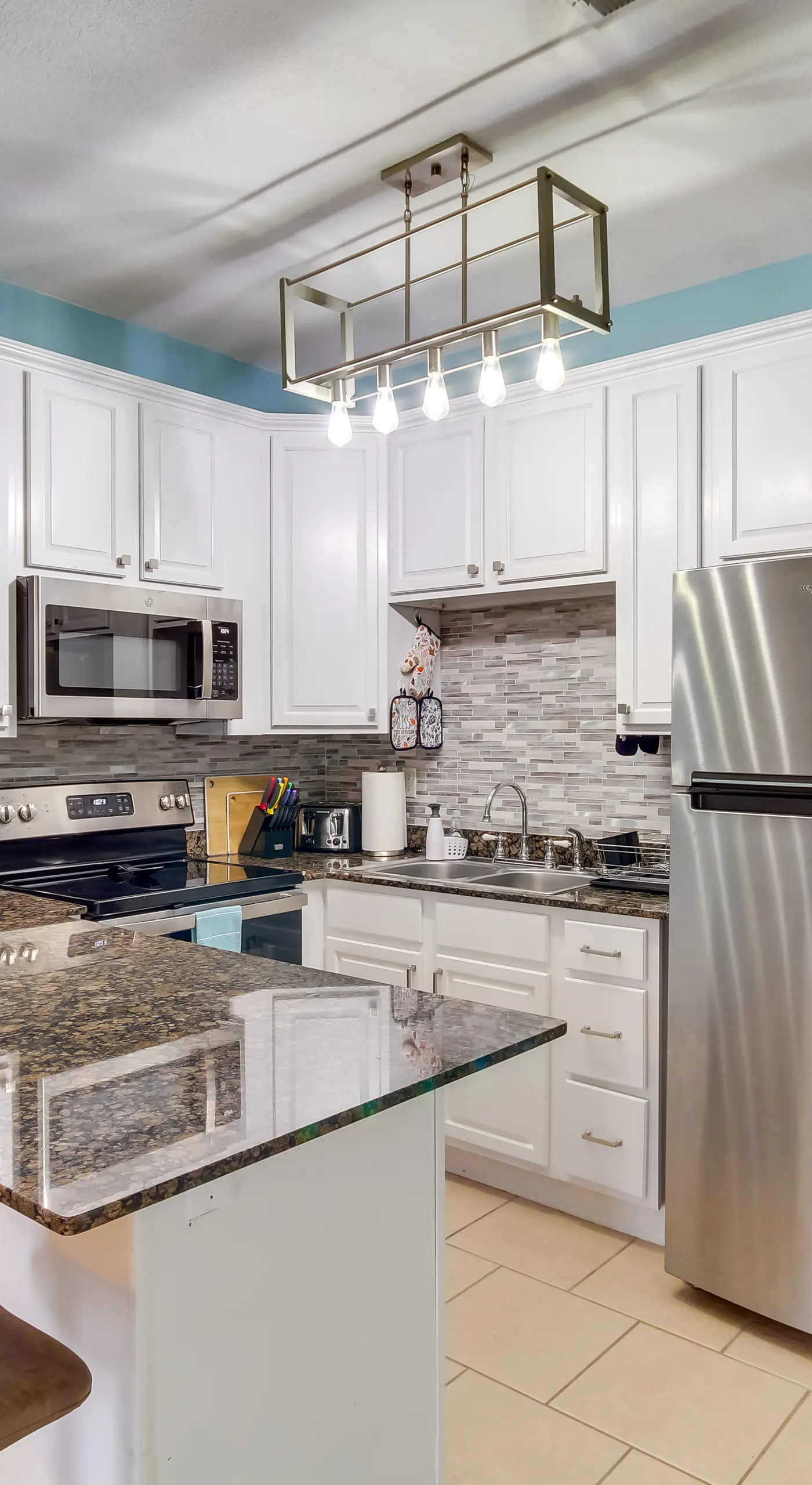 Walk to Beach: Gulfport Retreat w/ Patio