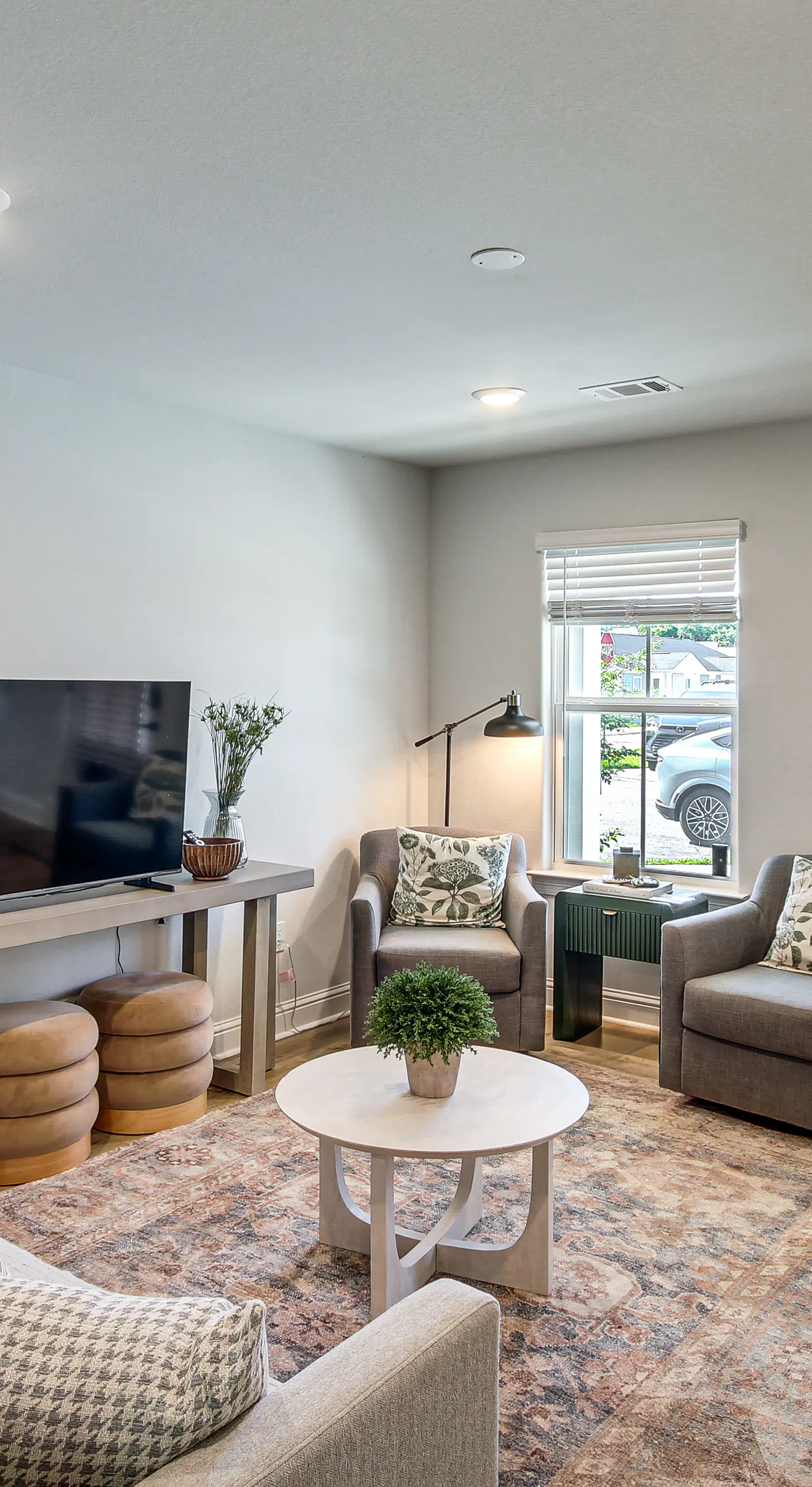 < 1 Mi to Beach! Family-Friendly Gulfport Retreat