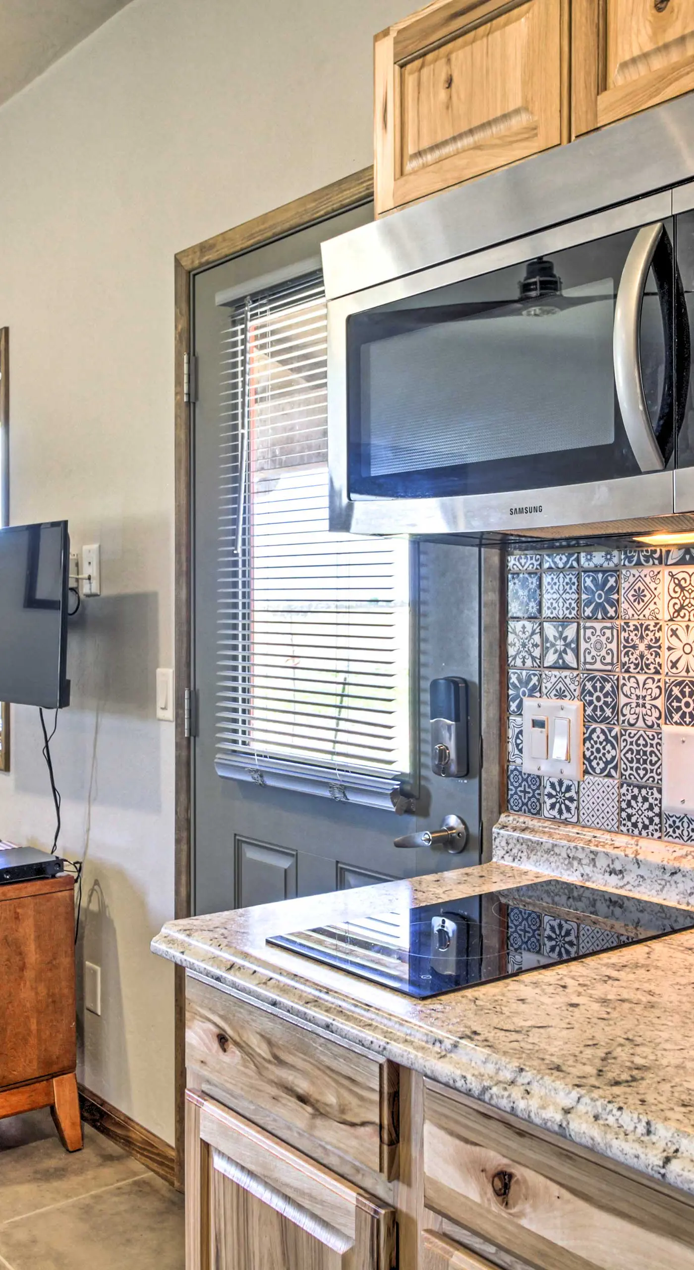 Cozy Elgin Casita w/ Gas Grill: Pets Welcome!