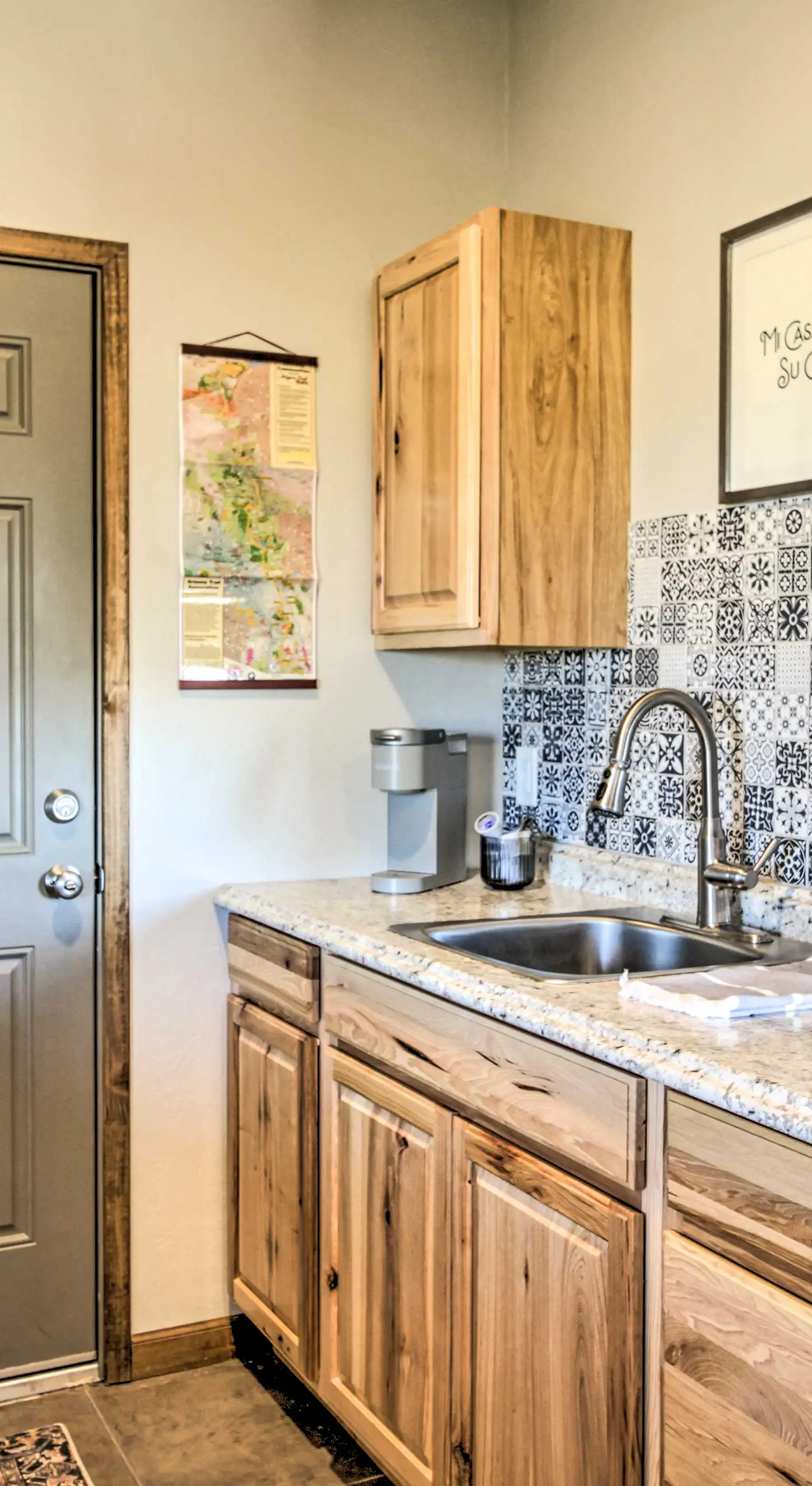 Cozy Elgin Casita w/ Gas Grill: Pets Welcome!