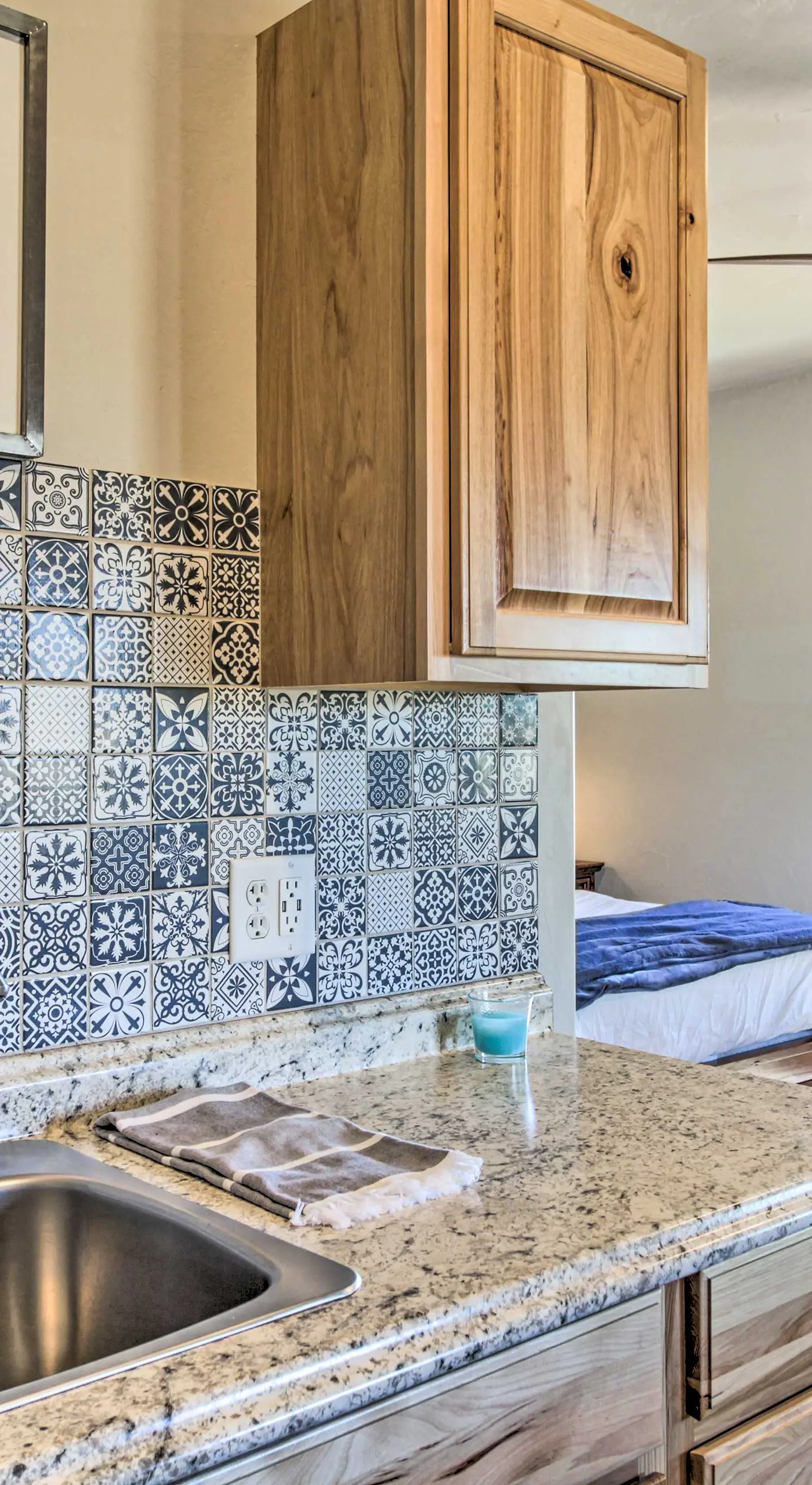 Cozy Elgin Casita w/ Gas Grill: Pets Welcome!