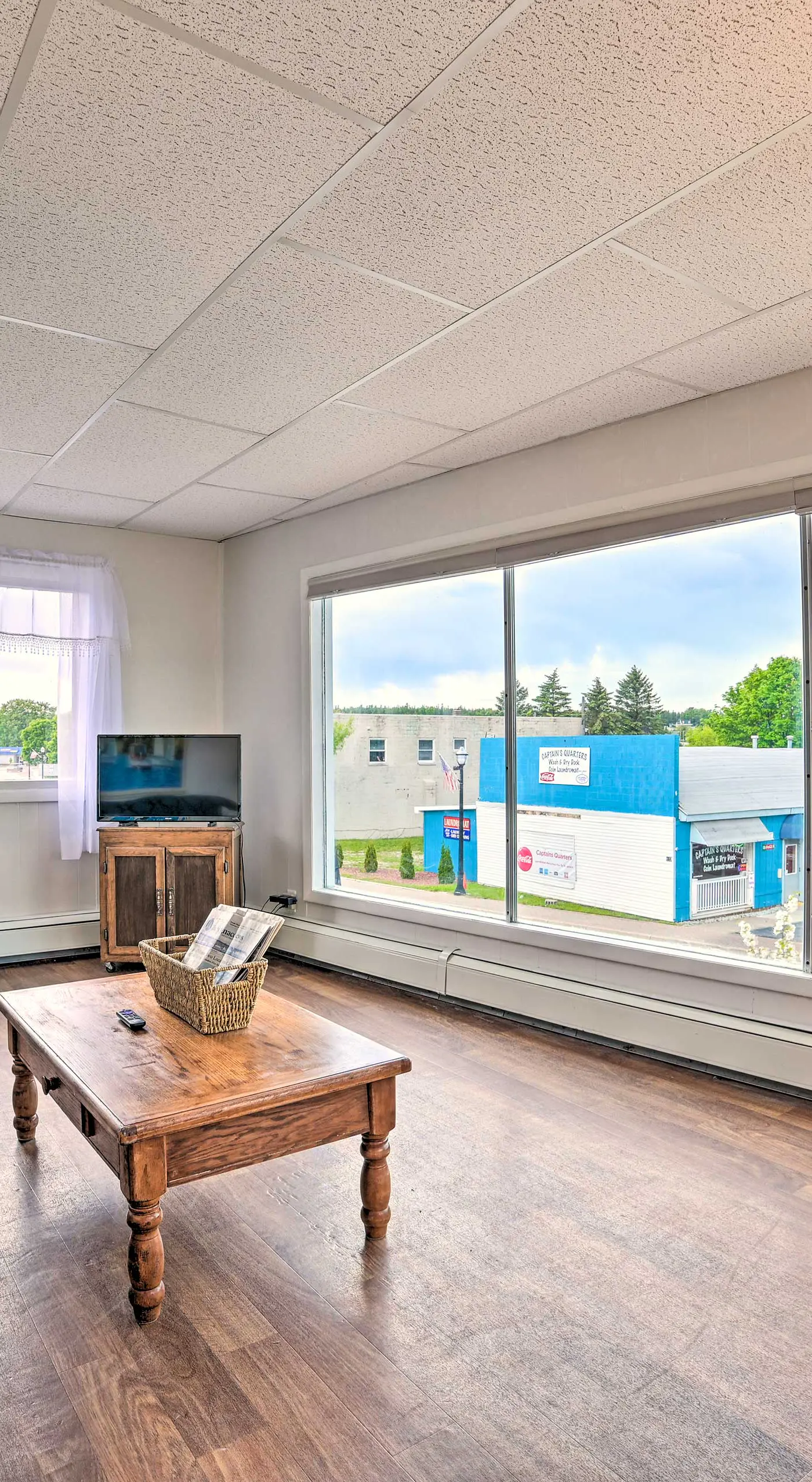 Walkable St Ignace Condo w/ Lake Huron Views