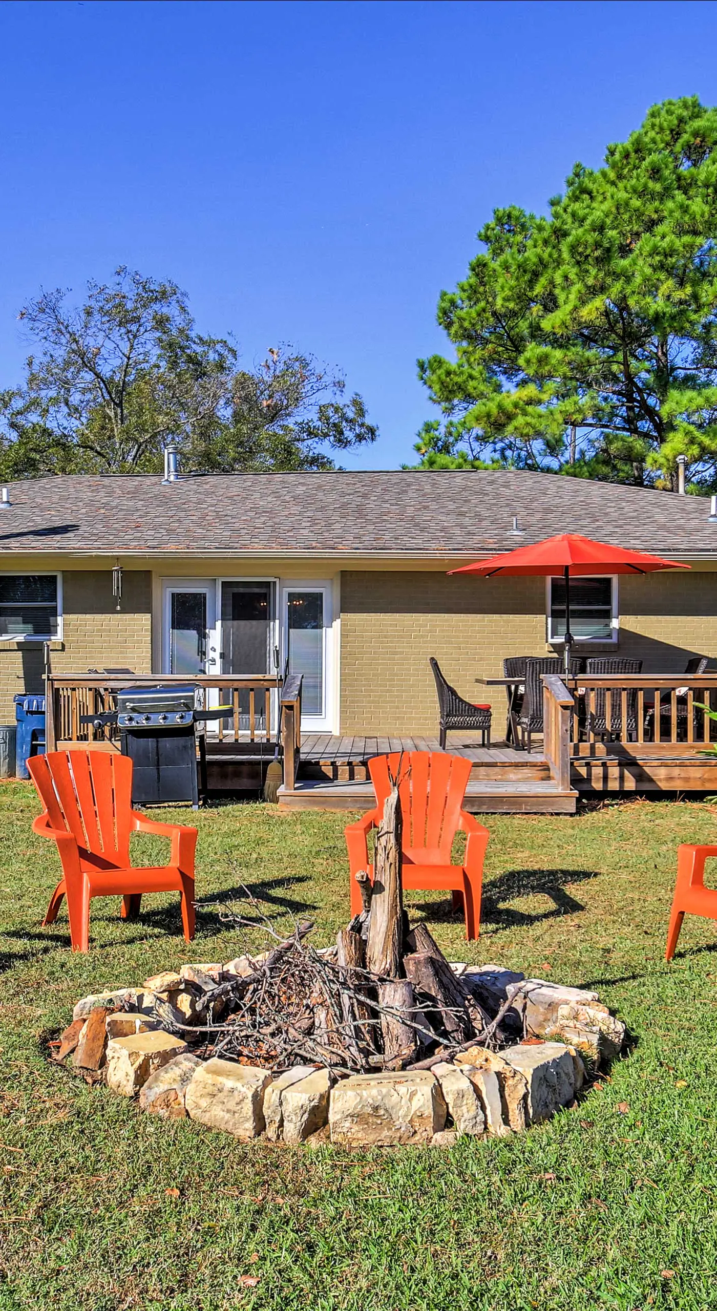 Pottsboro Home on 2 Acres w/ Hot Tub, Near Marina!