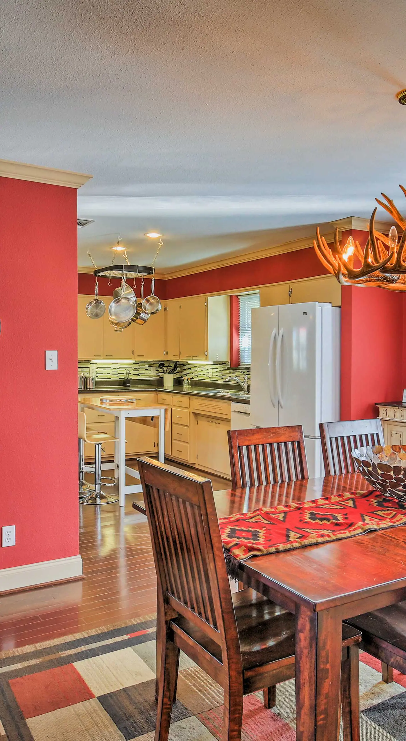Pottsboro Home on 2 Acres w/ Hot Tub, Near Marina!