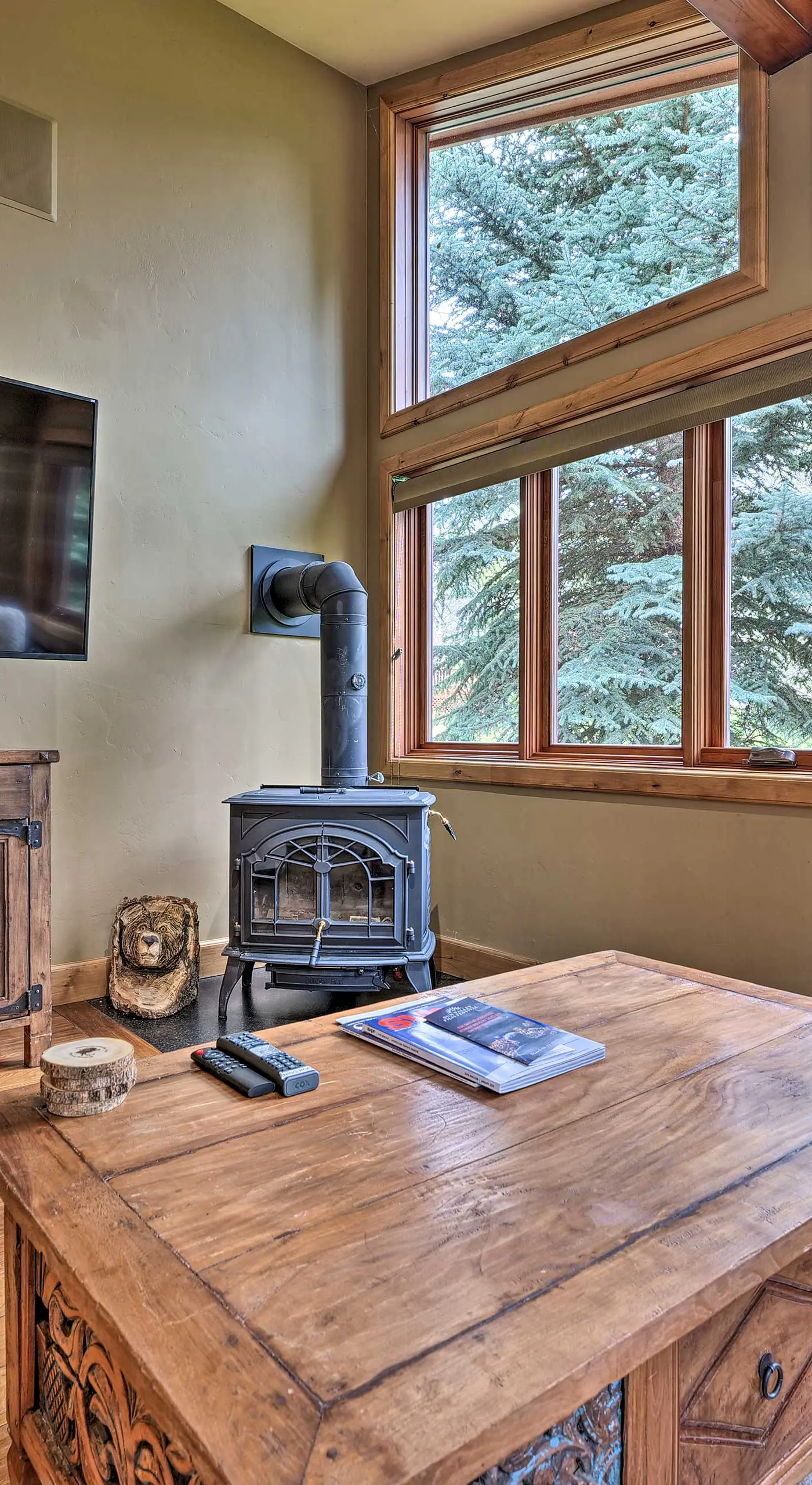 Luxe Sun Valley Retreat w/ Hot Tub, 3 Mi to Resort