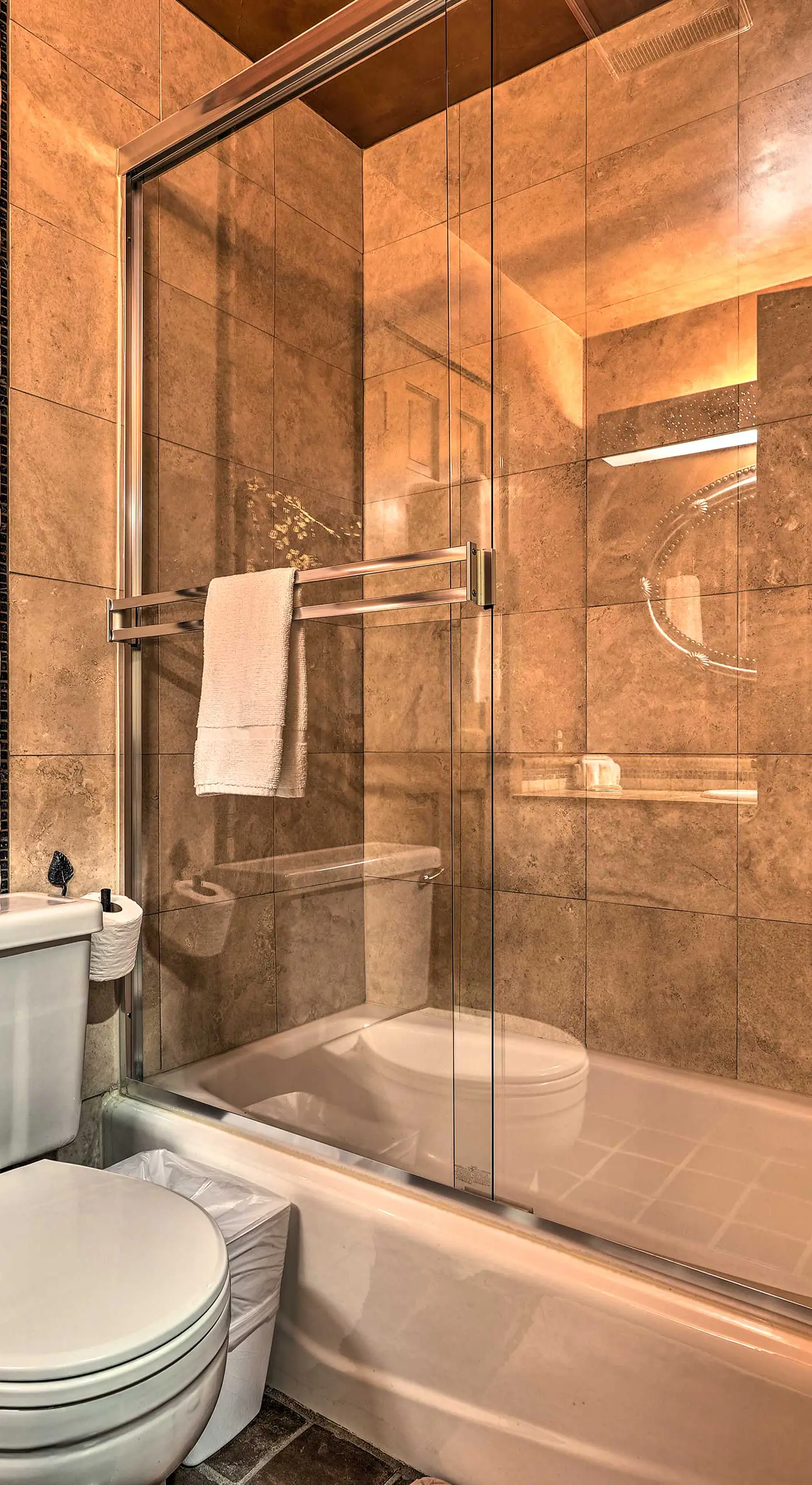 Luxe Sun Valley Retreat w/ Hot Tub, 3 Mi to Resort