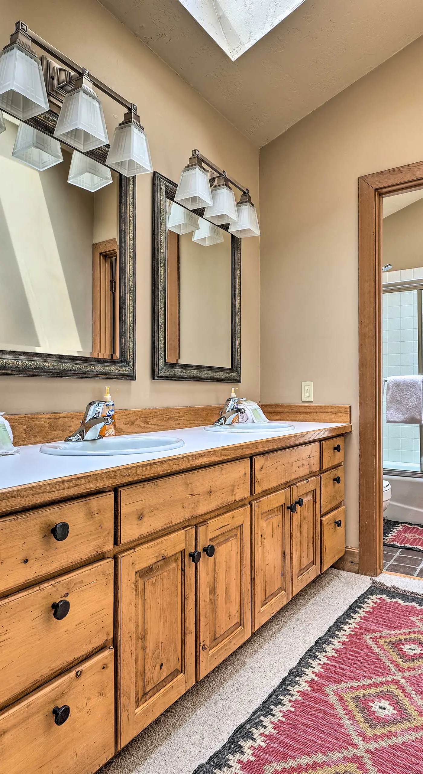 Luxe Sun Valley Retreat w/ Hot Tub, 3 Mi to Resort