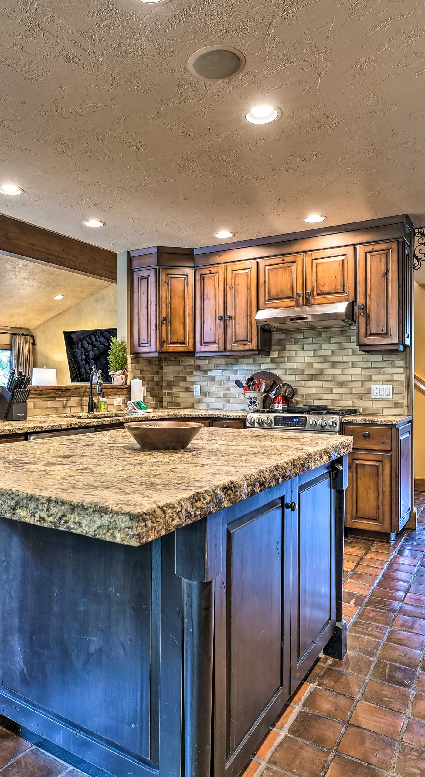 Luxe Sun Valley Retreat w/ Hot Tub, 3 Mi to Resort