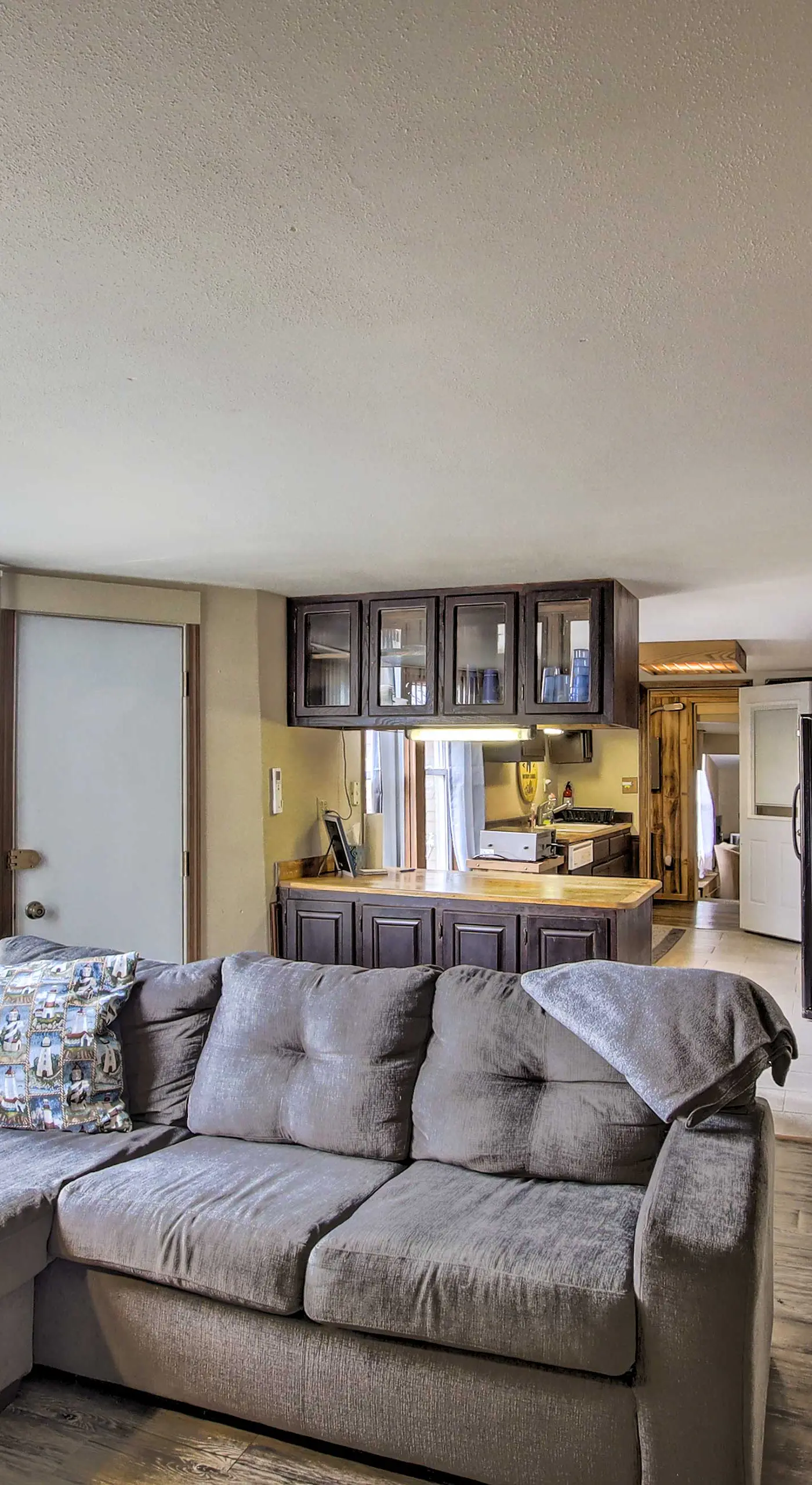 Dtwn Sheboygan Apt Above Local Bar!