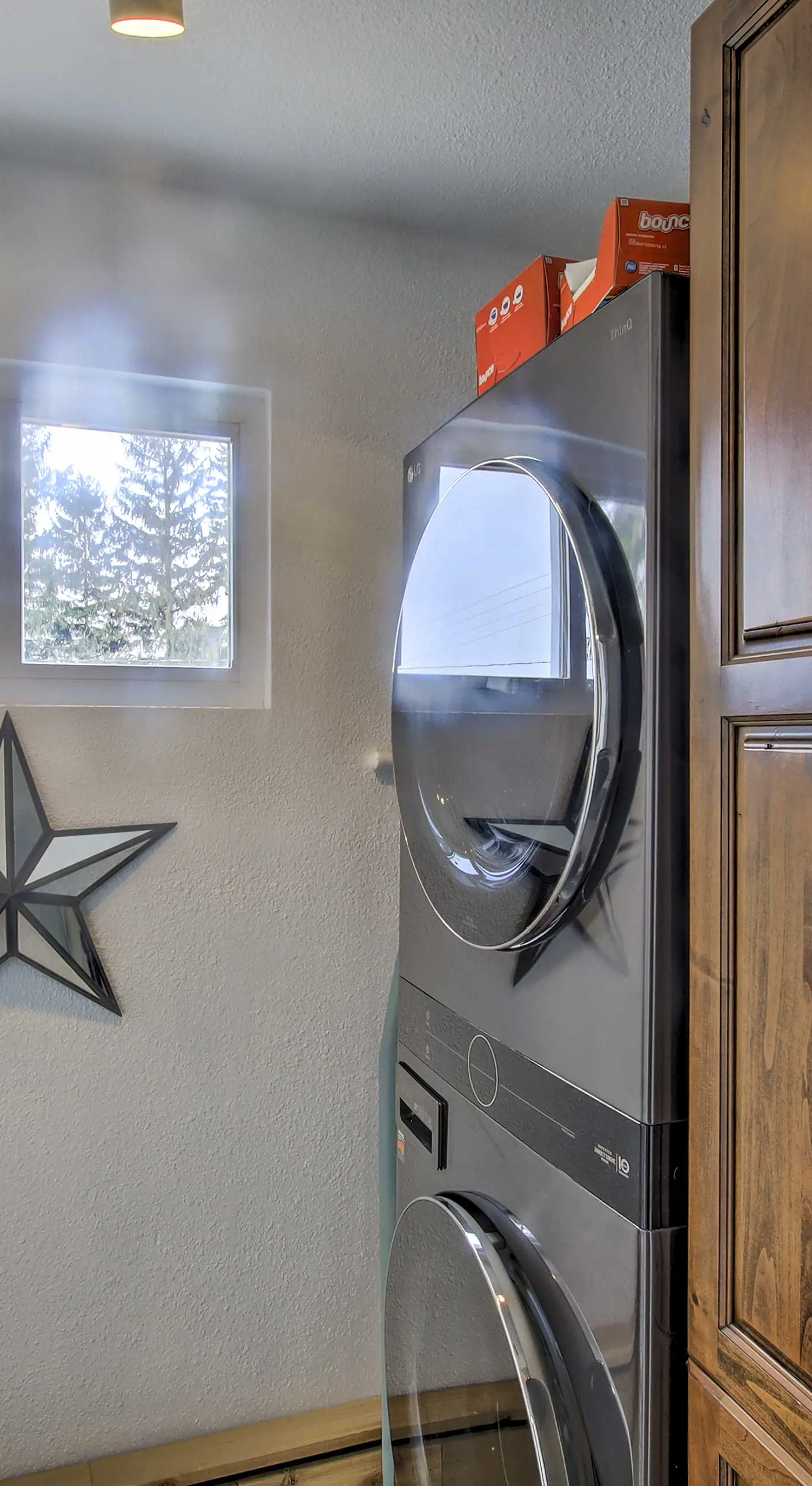 Spacious Sheboygan Home w/ Grill & Fire Pit!