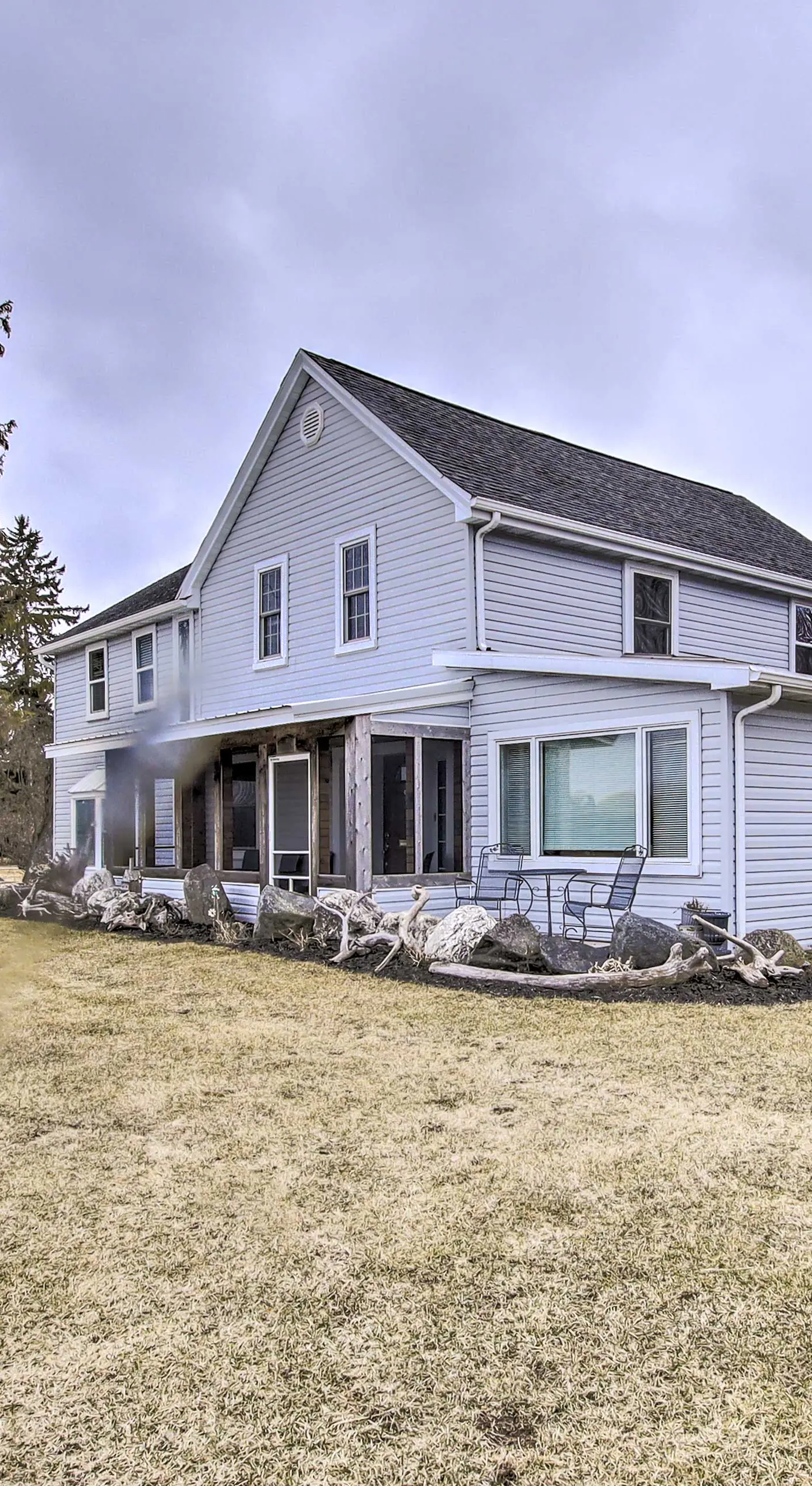 Spacious Sheboygan Home w/ Grill & Fire Pit!