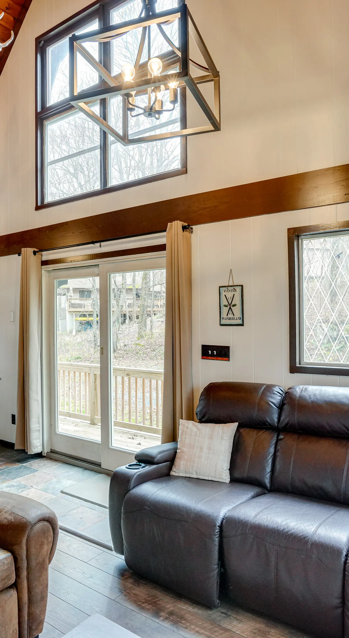 Hunter Mountain Home w/ Game Room: 1 Mi to Skiing!