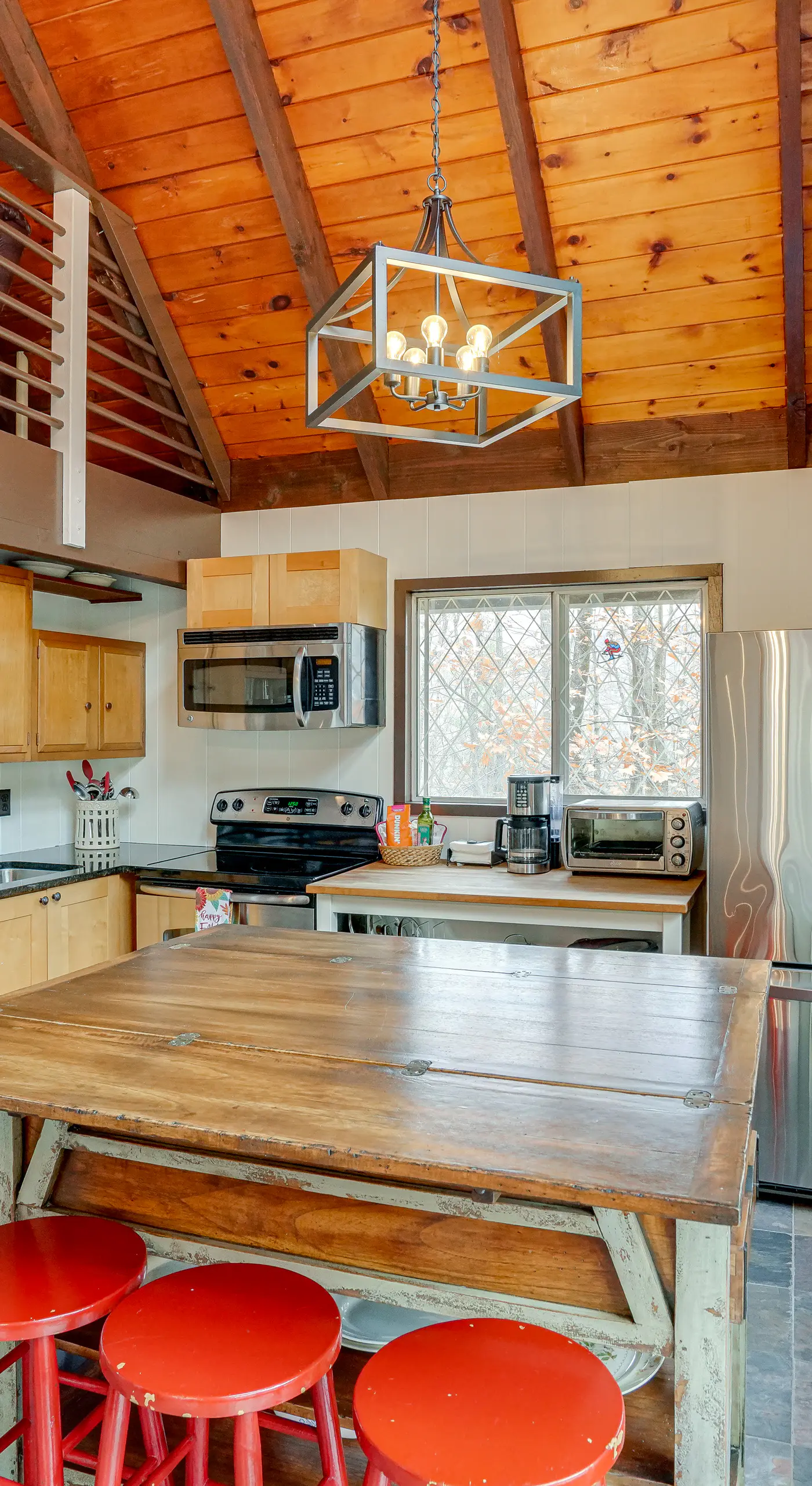 Hunter Mountain Home w/ Game Room: 1 Mi to Skiing!