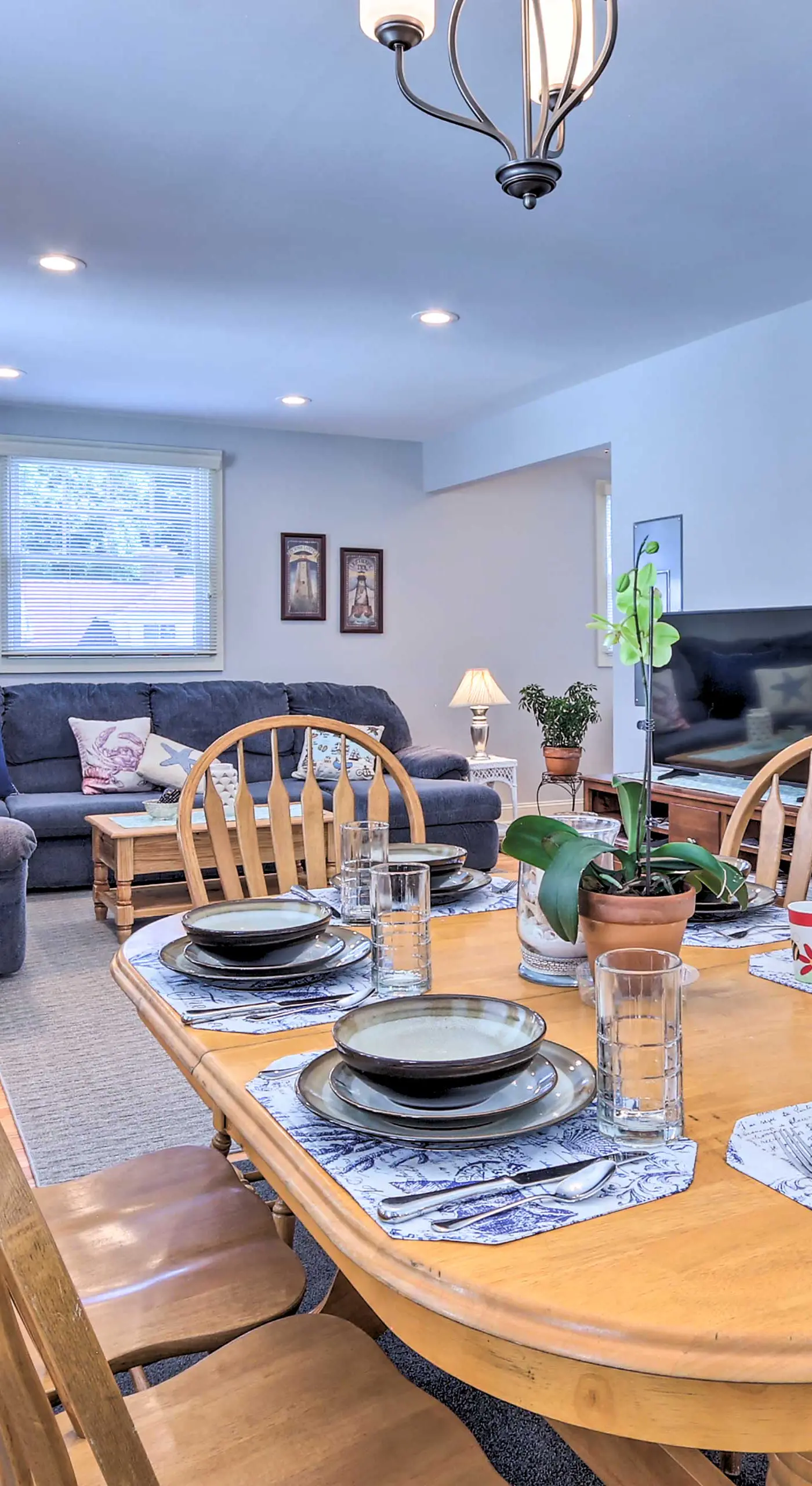 New London Hideaway Near Beaches & Local Spots!