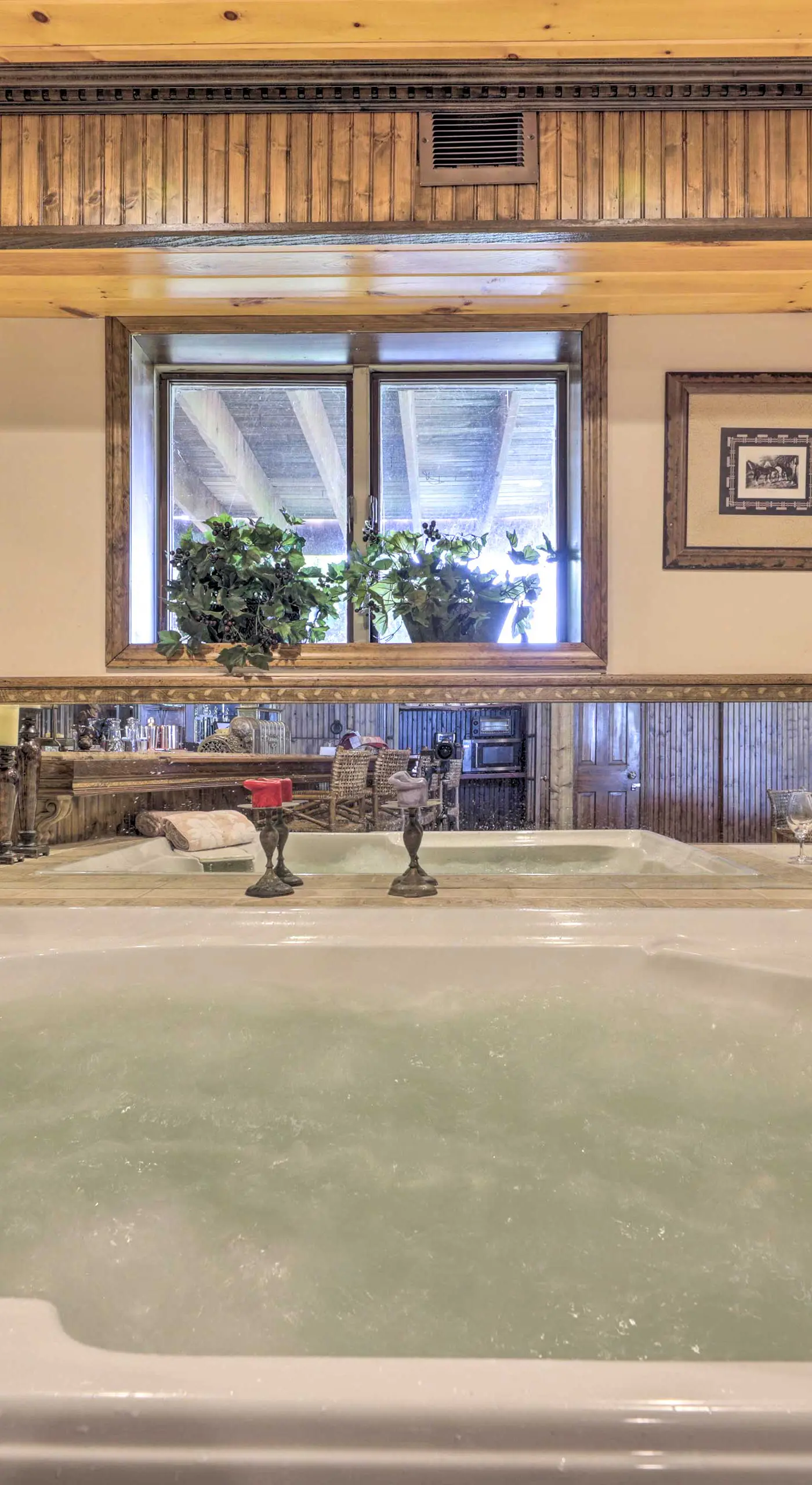 Cozy Studio: Indoor Hot Tub & Inground Pool Access