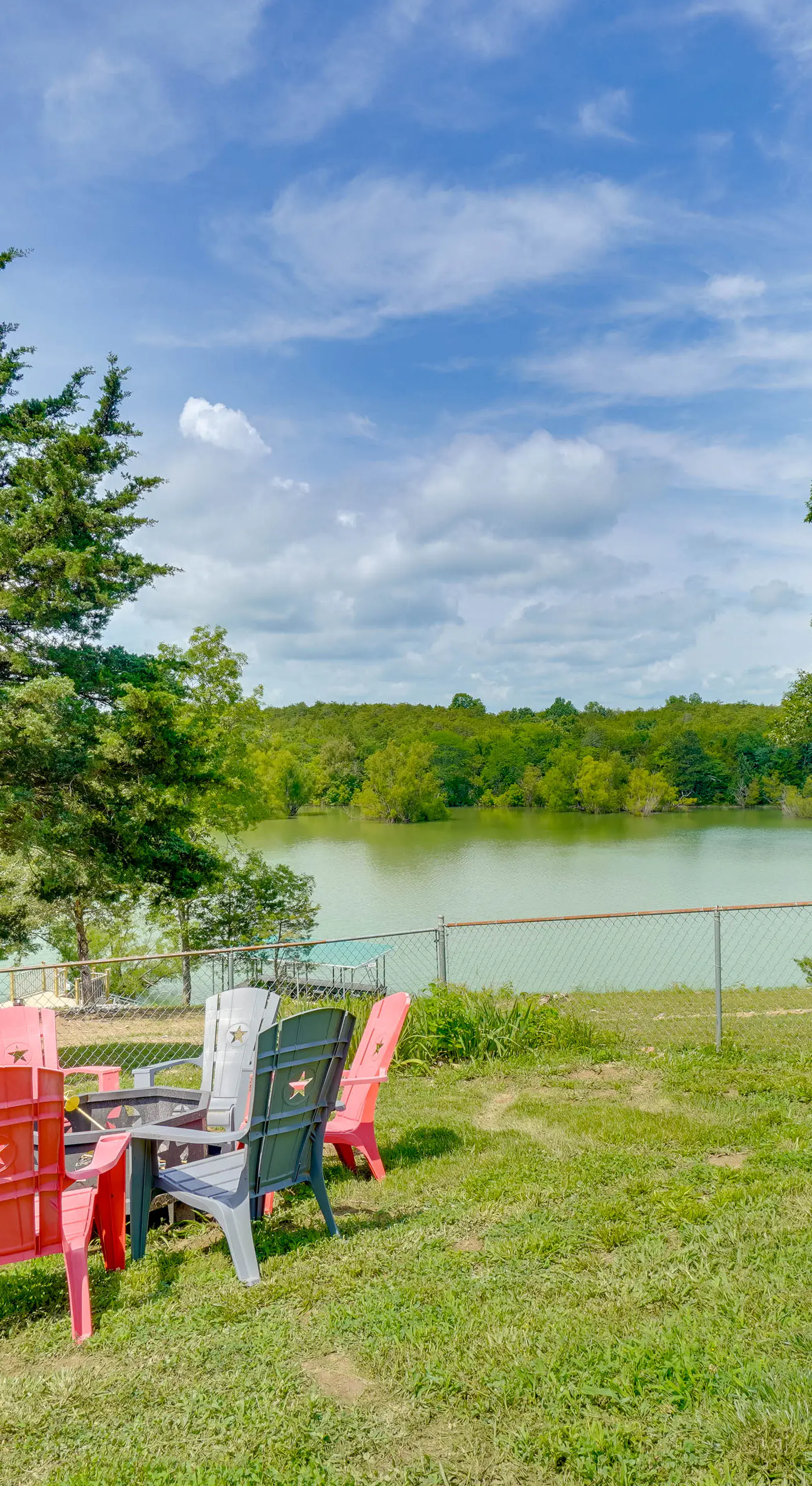 Boat Dock: Pet-Friendly Douglas Lake Getaway!