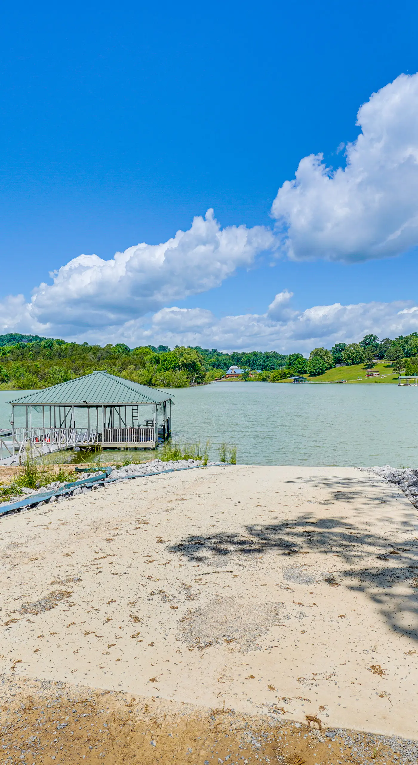 Boat Dock: Pet-Friendly Douglas Lake Getaway!