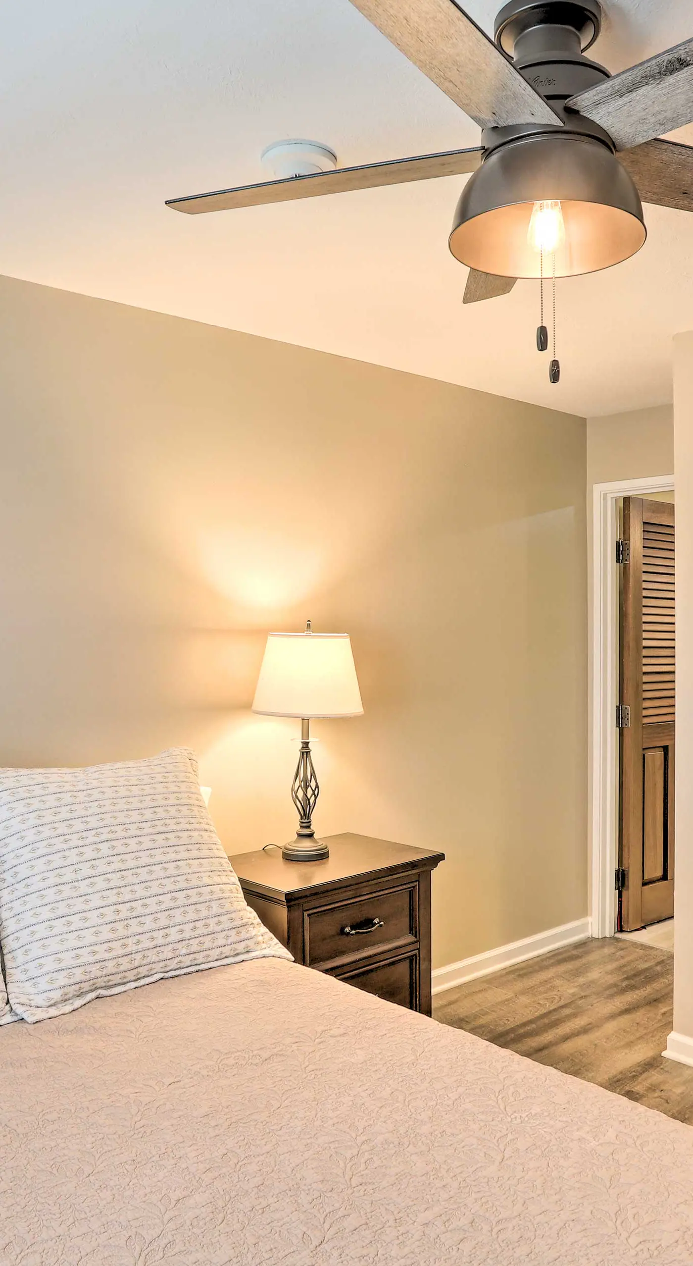 Middle Bass Condo w/ Balcony, Lake Erie Views