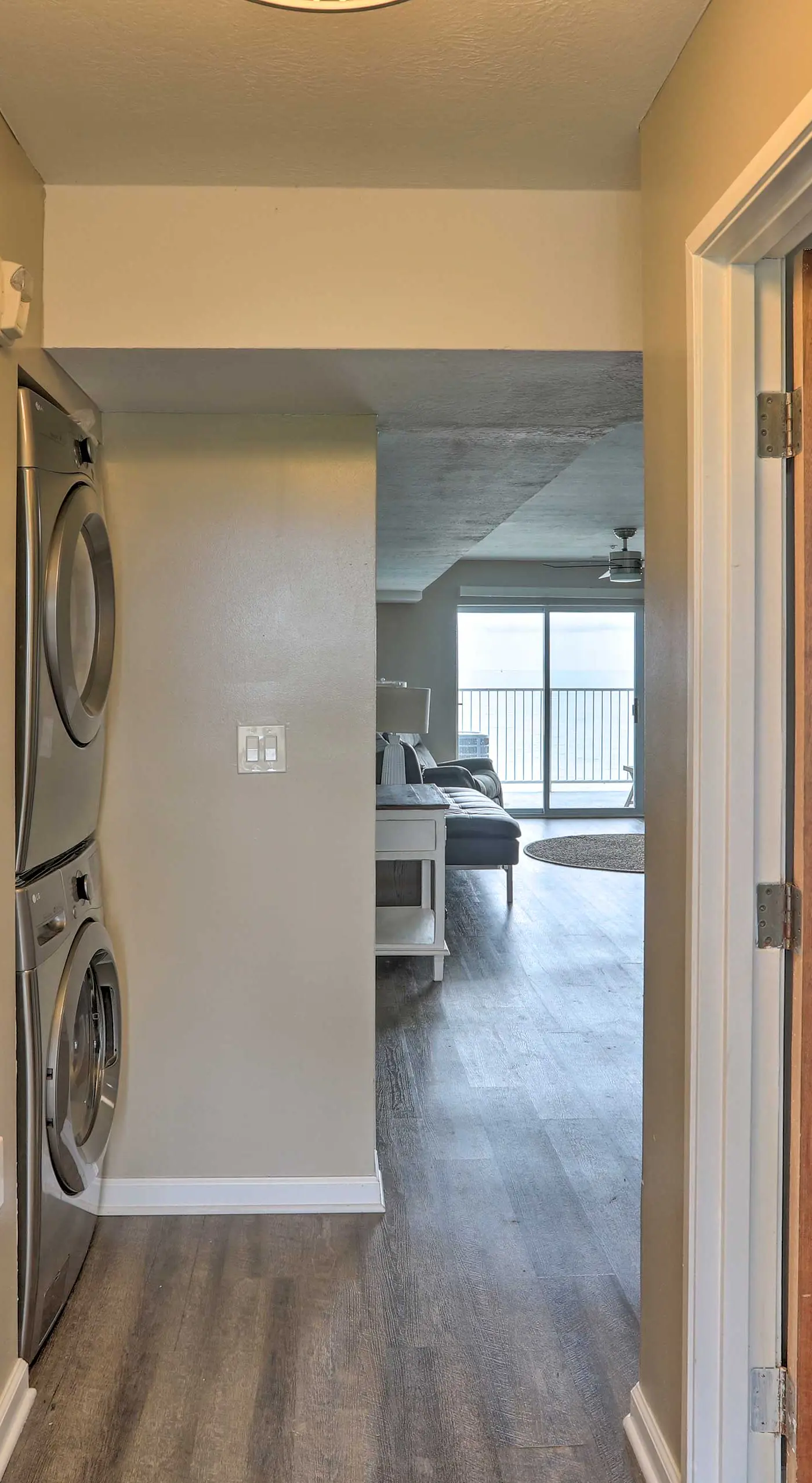 Middle Bass Condo w/ Balcony, Lake Erie Views