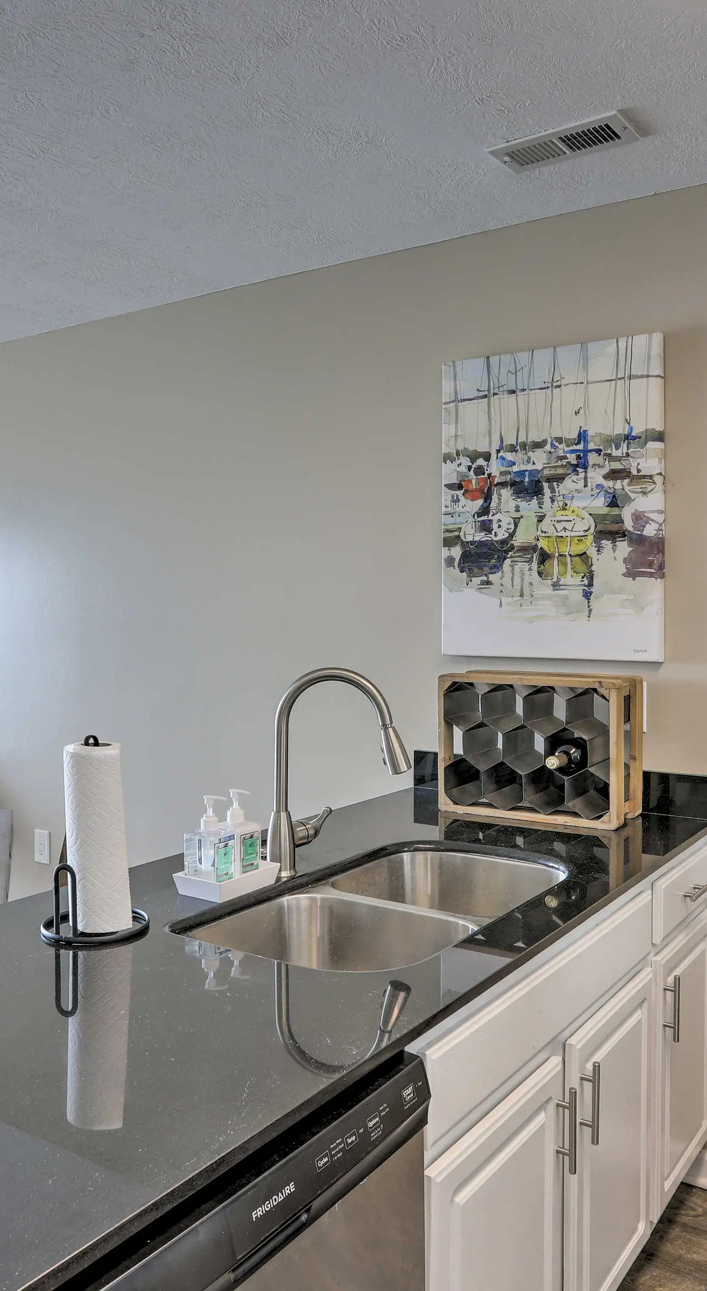 Middle Bass Condo w/ Balcony, Lake Erie Views