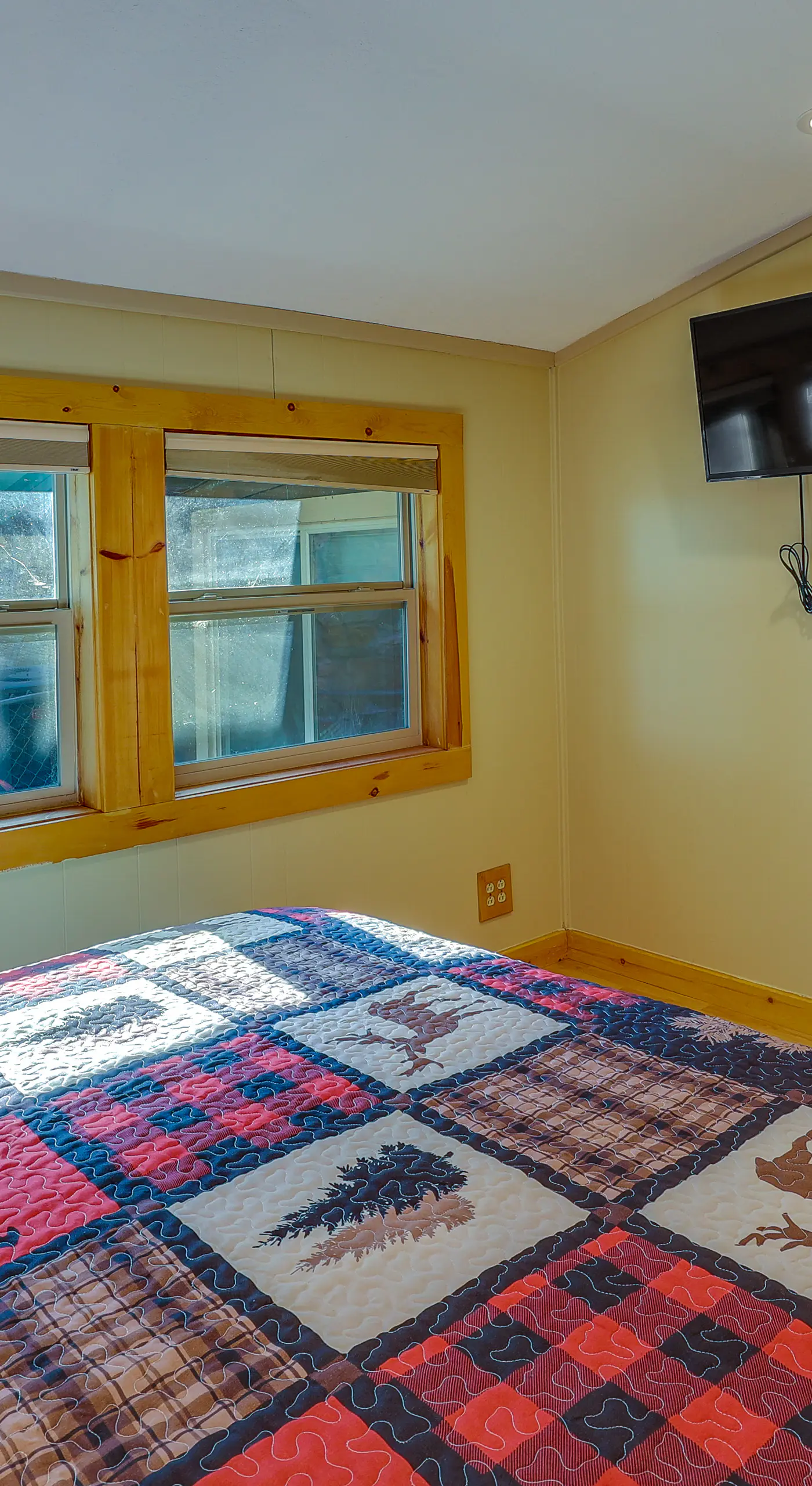 2 Boat Docks: Grand Lake Waterfront Home