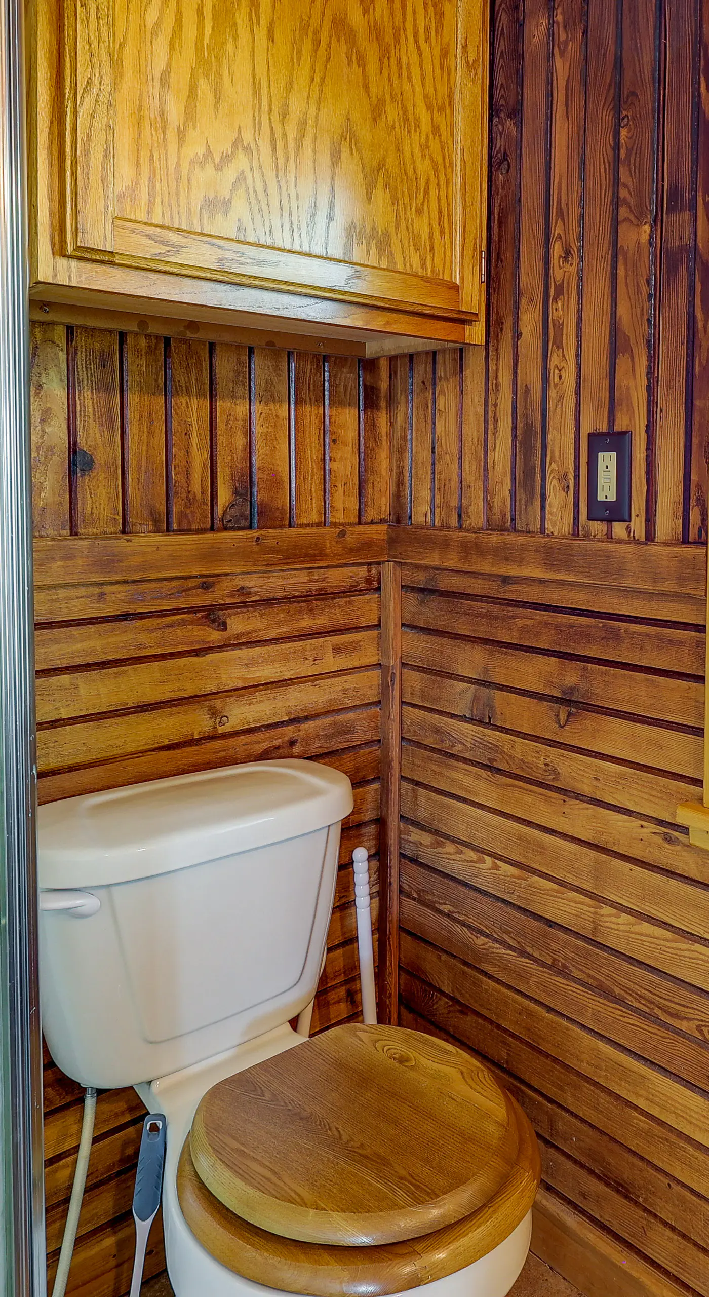 2 Boat Docks: Grand Lake Waterfront Home