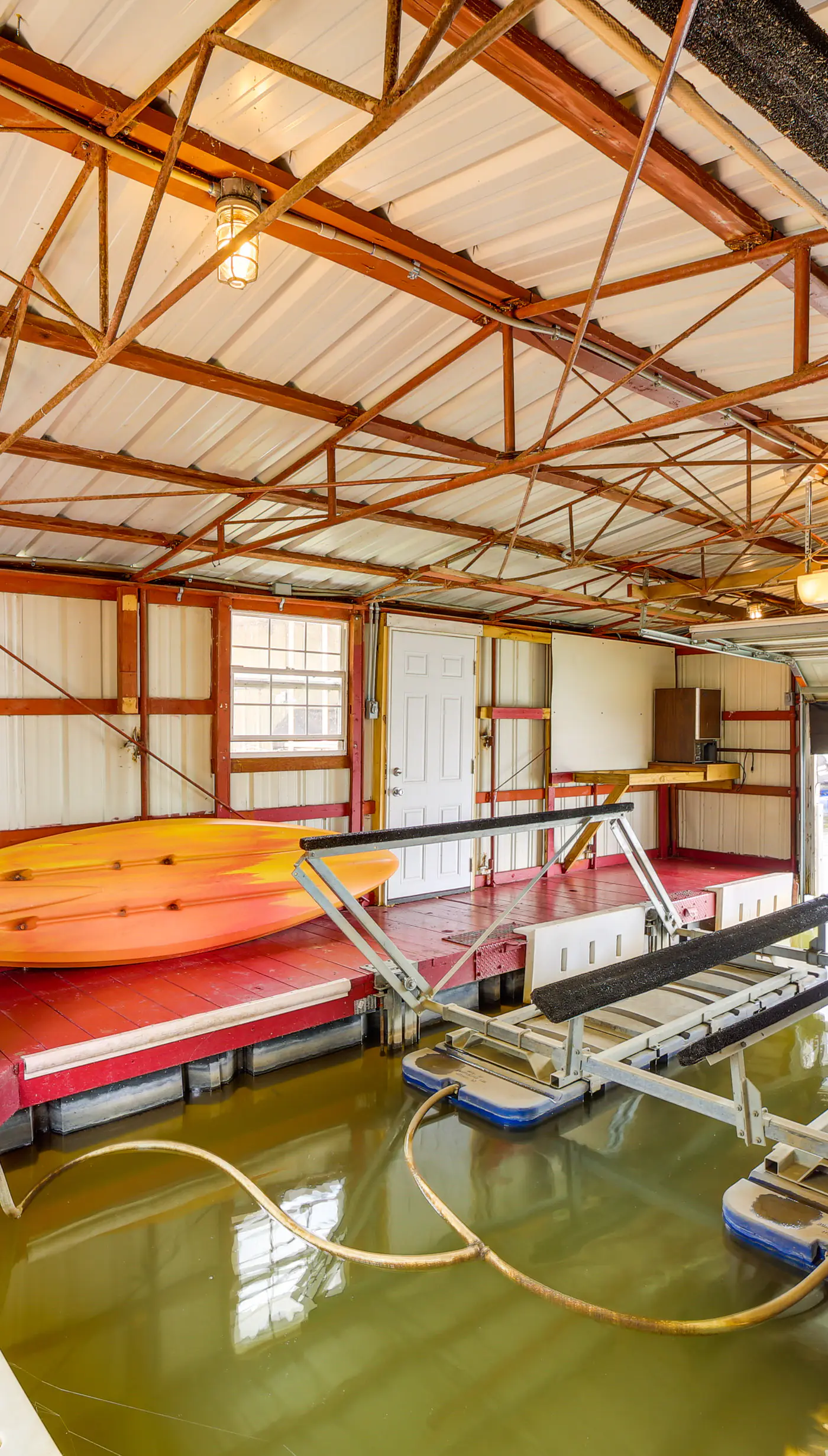 2 Boat Docks: Grand Lake Waterfront Home