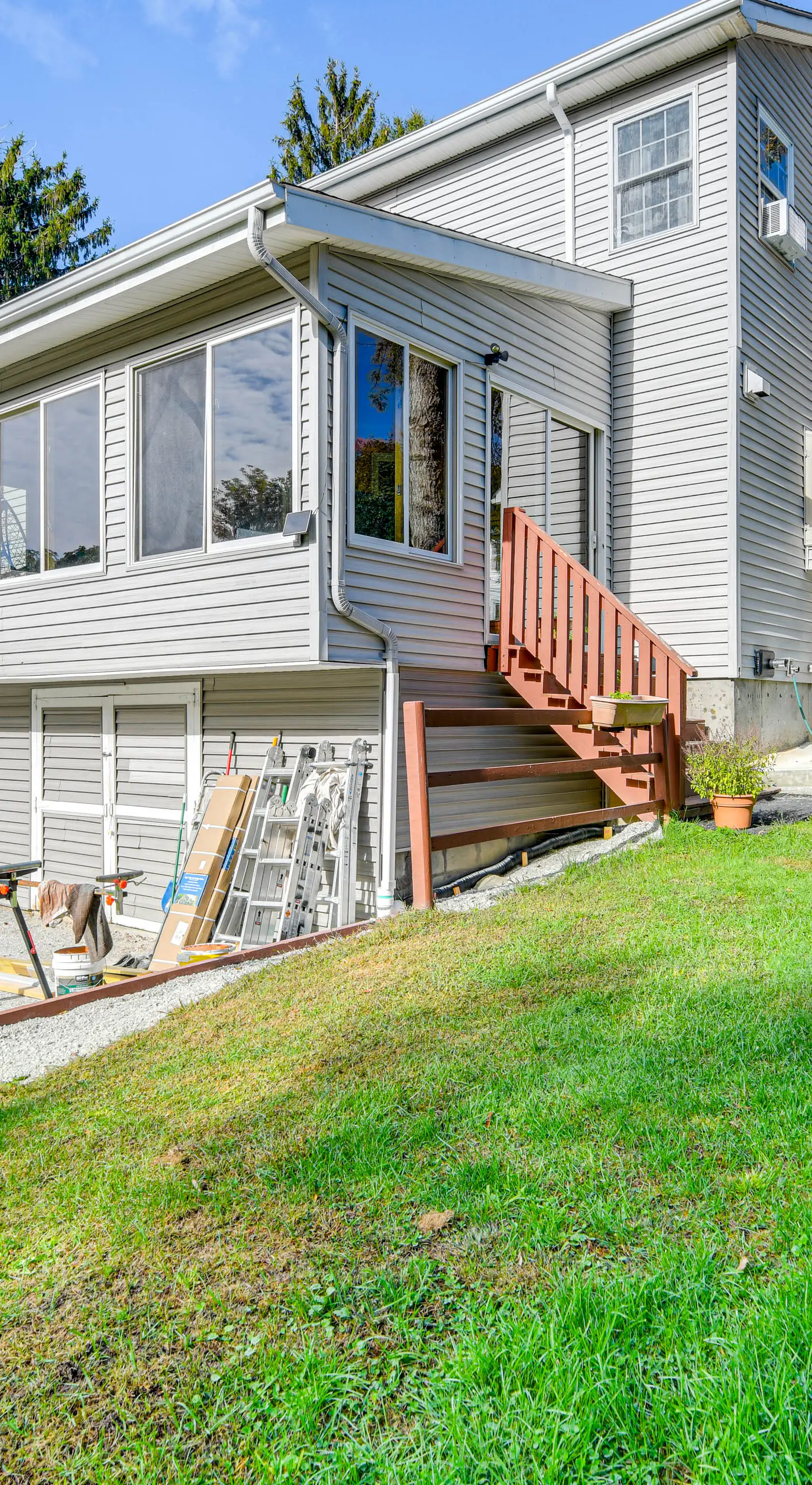 Lake Champlain Fun: Apt w/ Fire Pit & Large Yard!