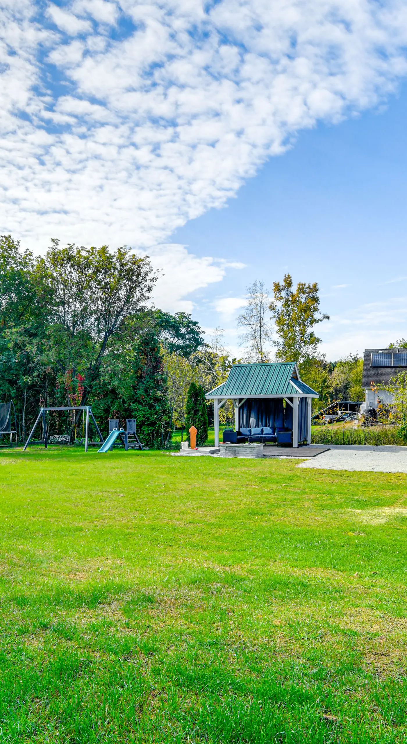 Lake Champlain Fun: Apt w/ Fire Pit & Large Yard!