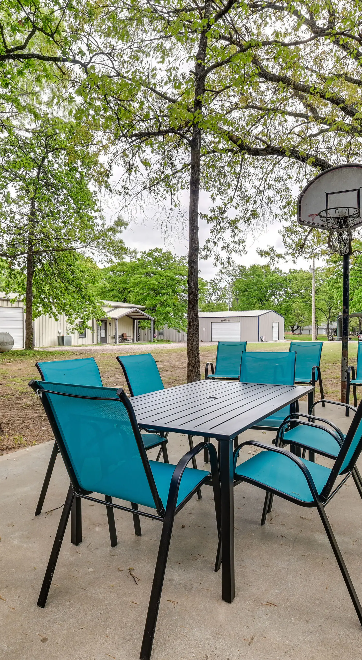 5 Blocks to Beach Access: Sanders Island Getaway!