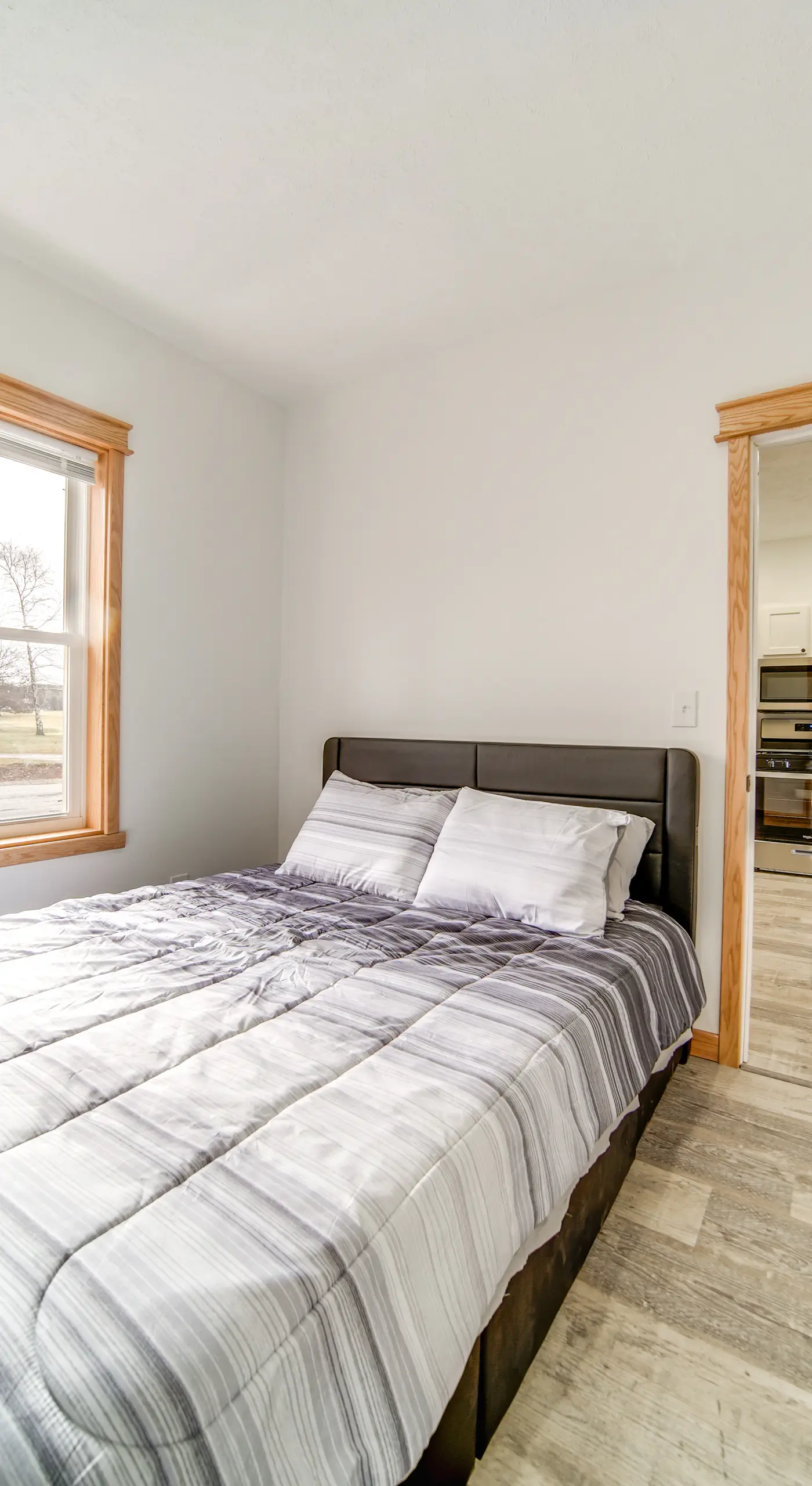 Golf Course View: Centrally Located Condo in Erie