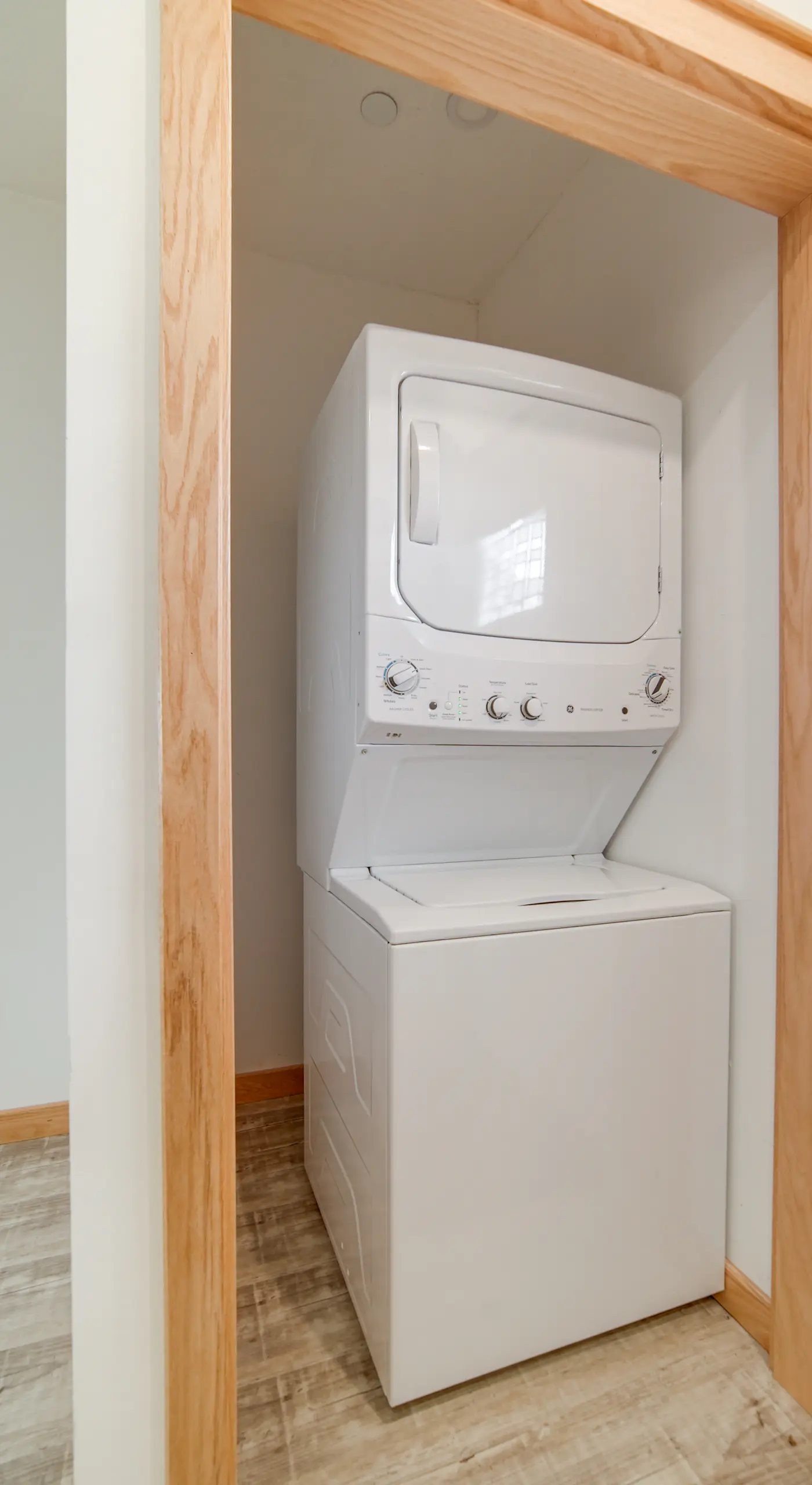 Golf Course View: Centrally Located Condo in Erie