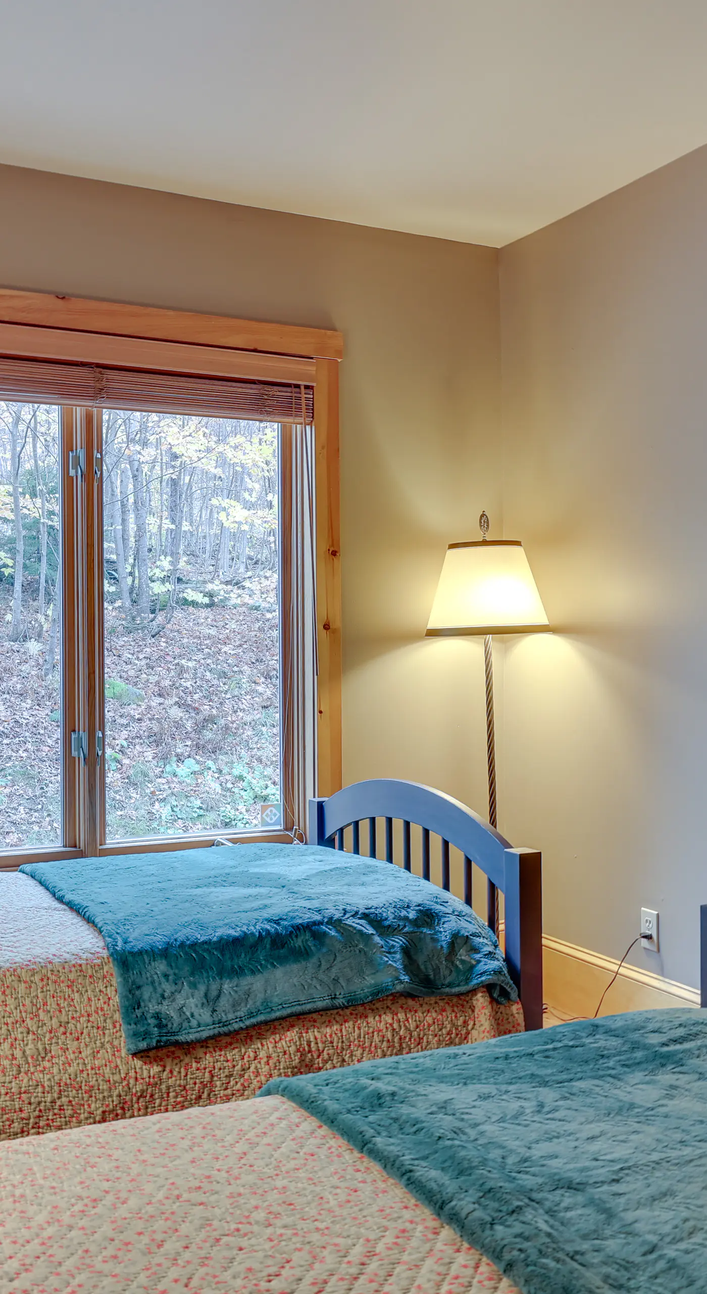 Ski-In/Ski-Out w/ Sauna in Jay Ski Peak Resort!