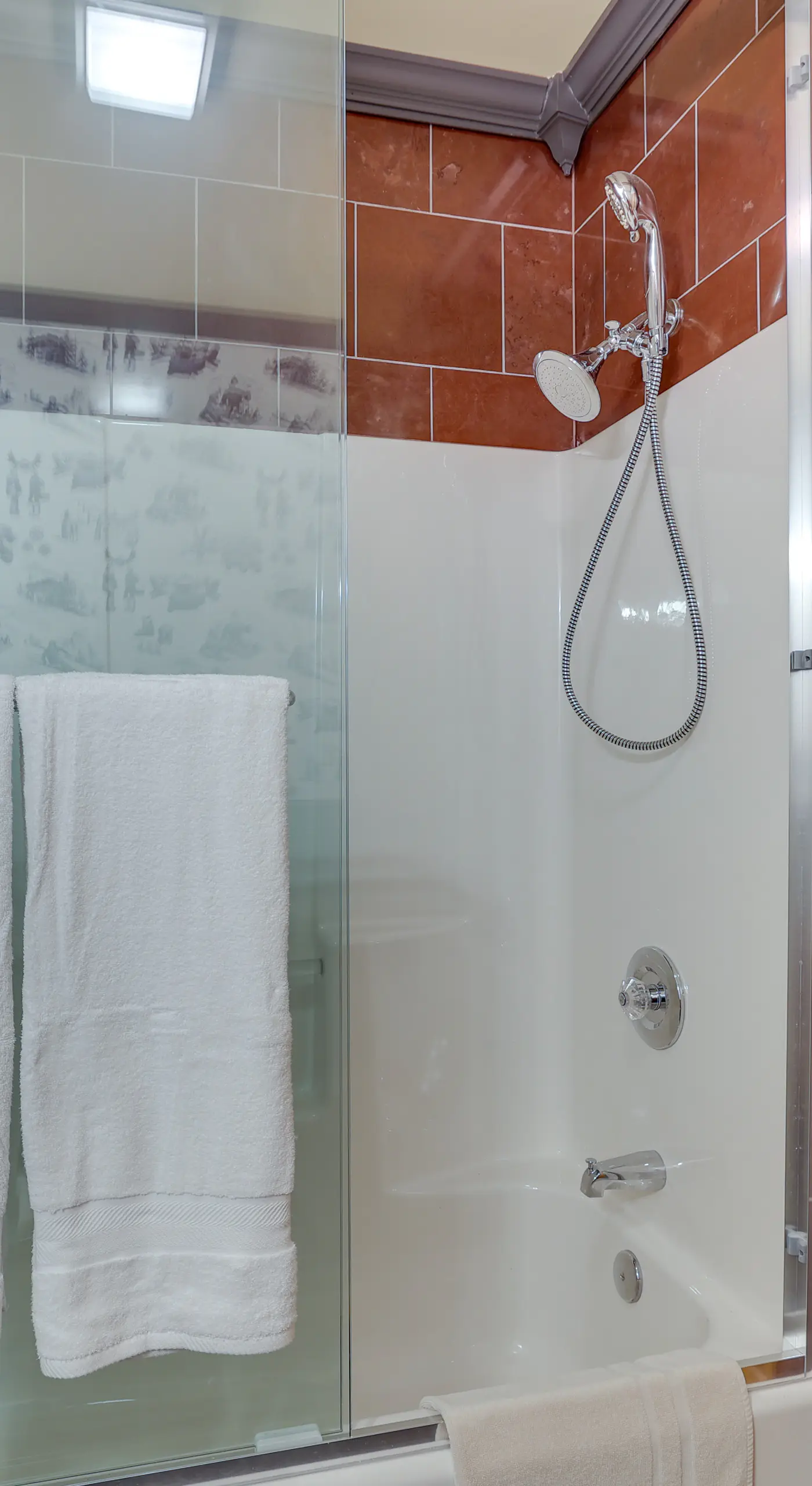 Ski-In/Ski-Out w/ Sauna in Jay Ski Peak Resort!