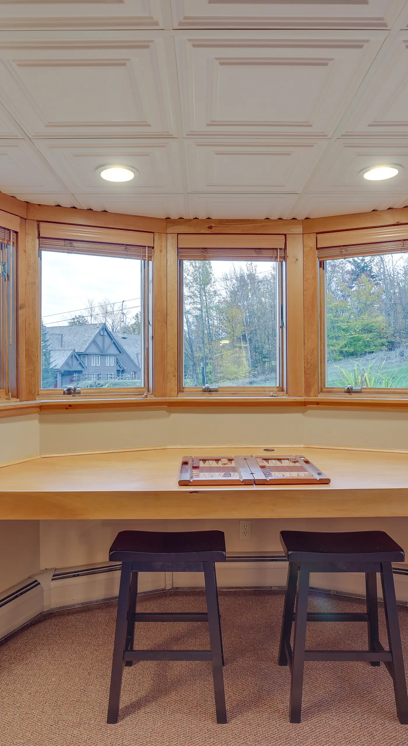 Ski-In/Ski-Out w/ Sauna in Jay Ski Peak Resort!